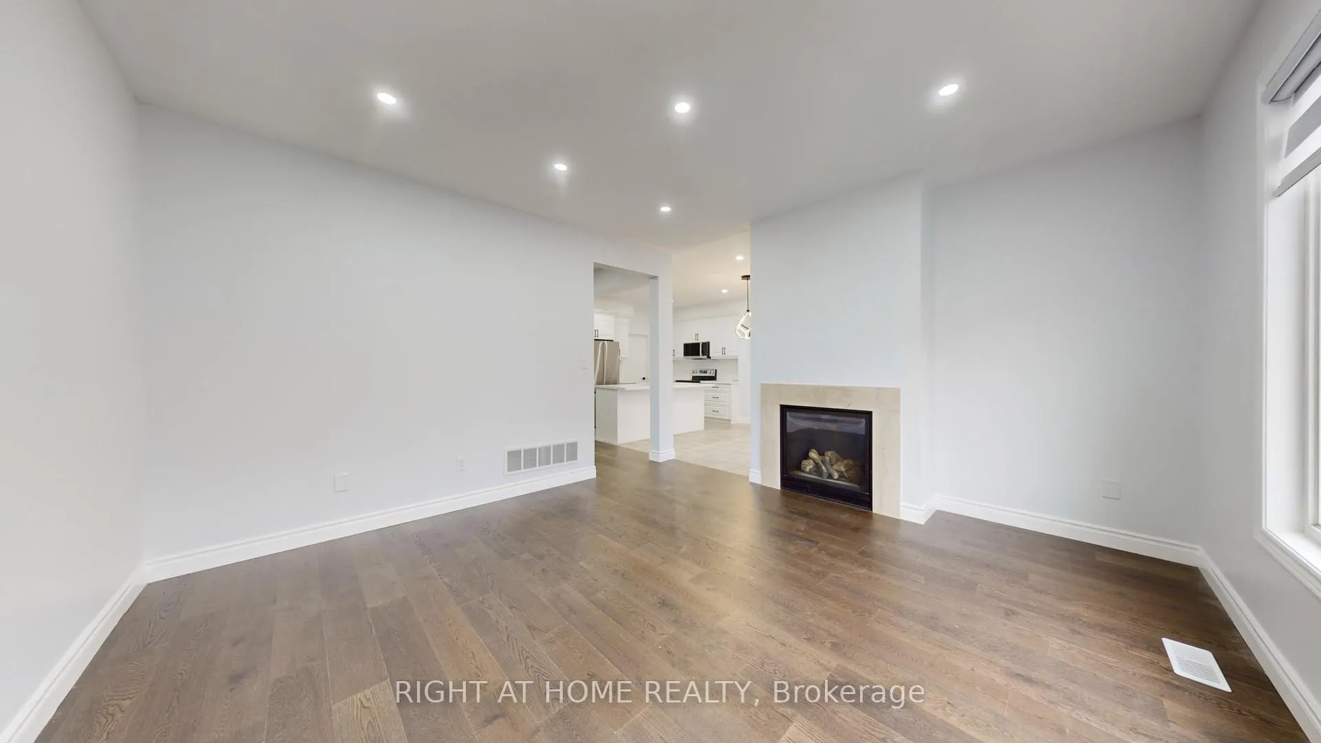 Photo 10 of 45 Denali Crescent, Brampton, Bram East — HOMEH