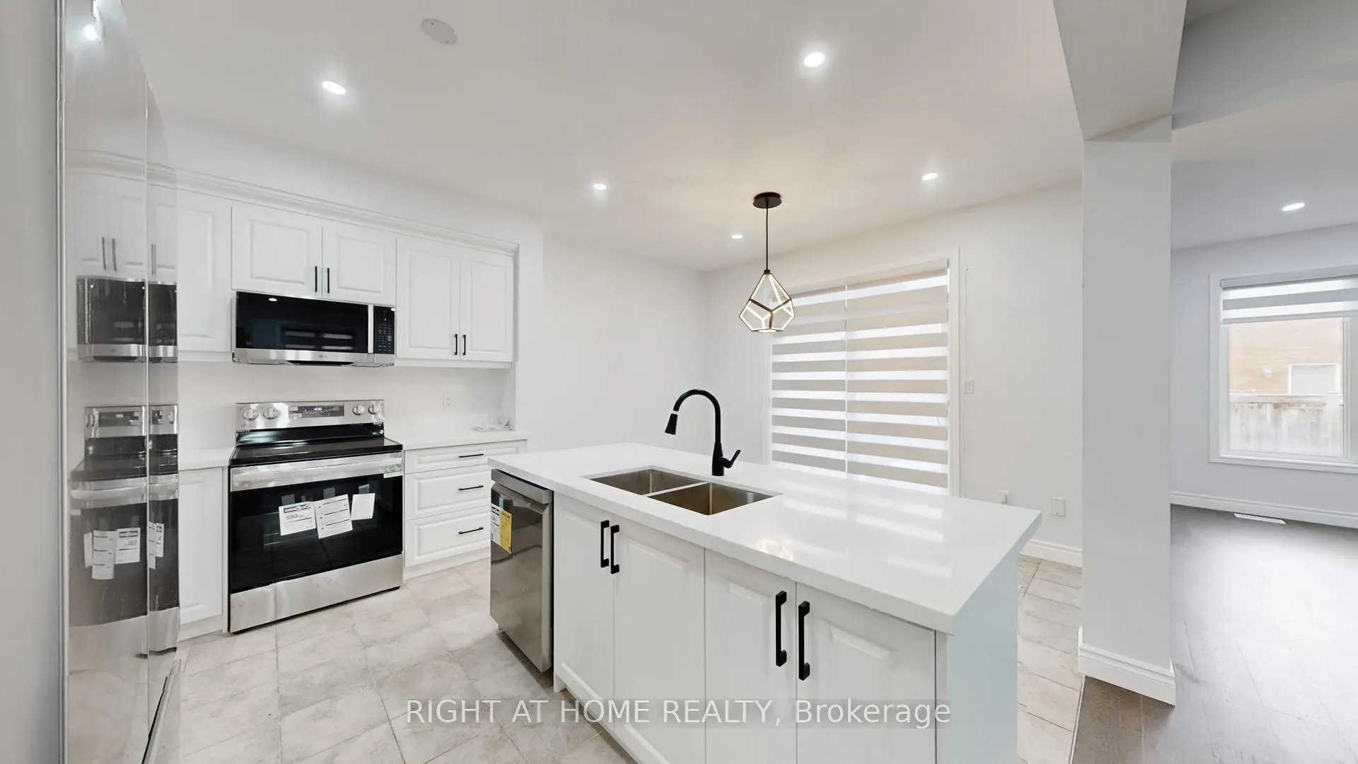 Photo 13 of 45 Denali Crescent, Brampton, Bram East — HOMEH