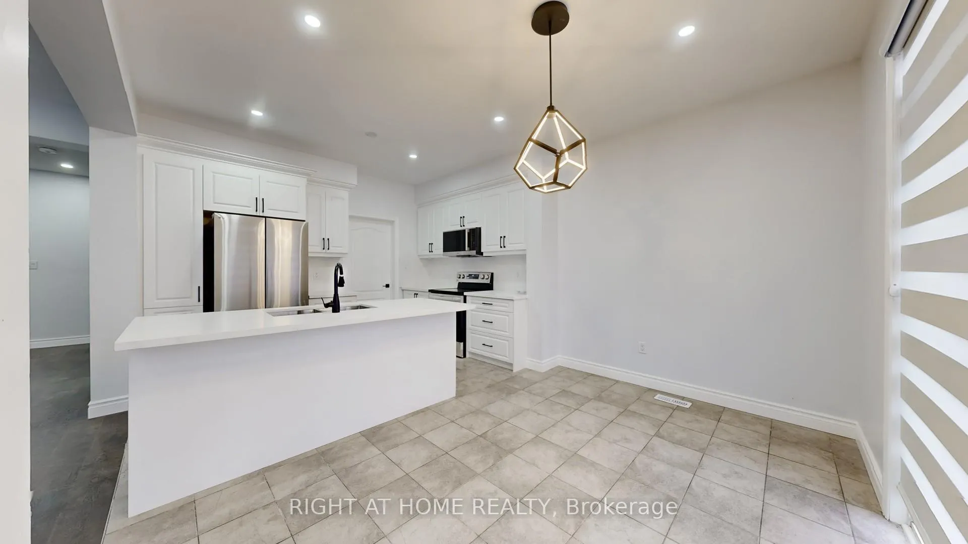 Photo 17 of 45 Denali Crescent, Brampton, Bram East — HOMEH