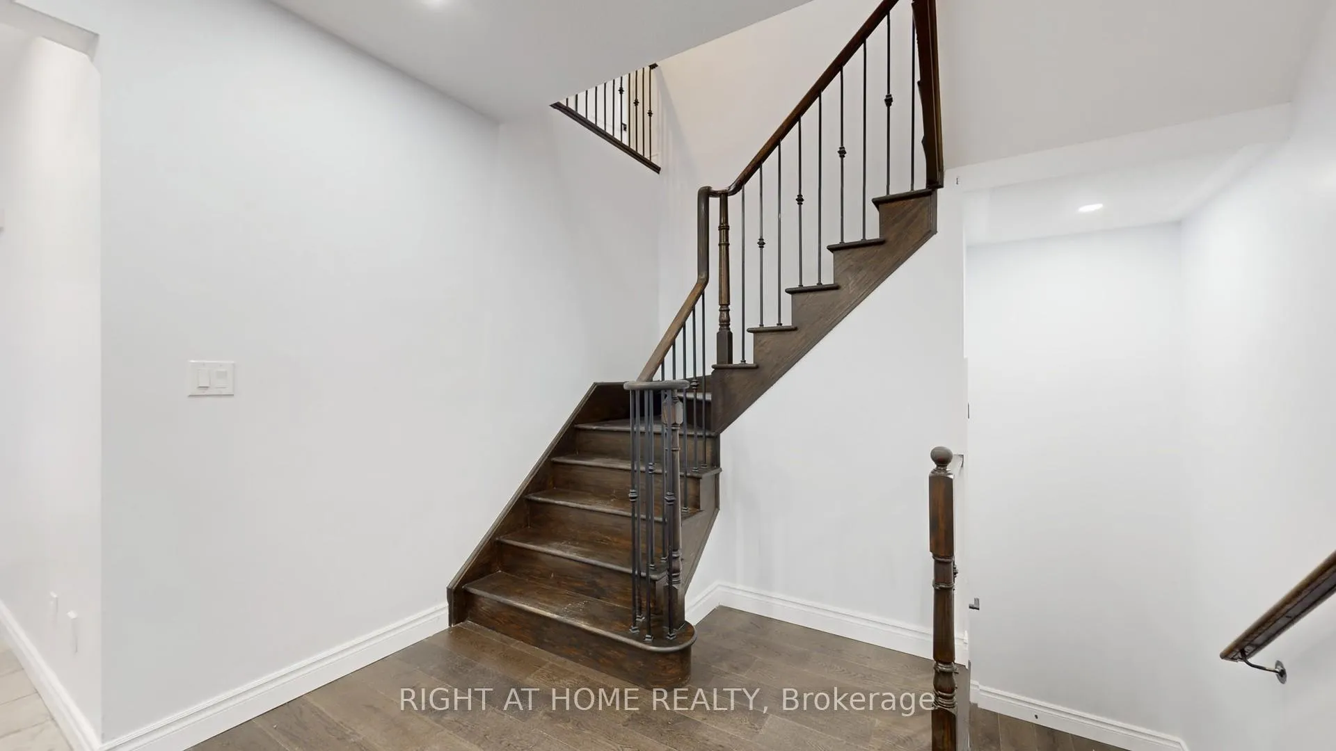 Photo 22 of 45 Denali Crescent, Brampton, Bram East — HOMEH