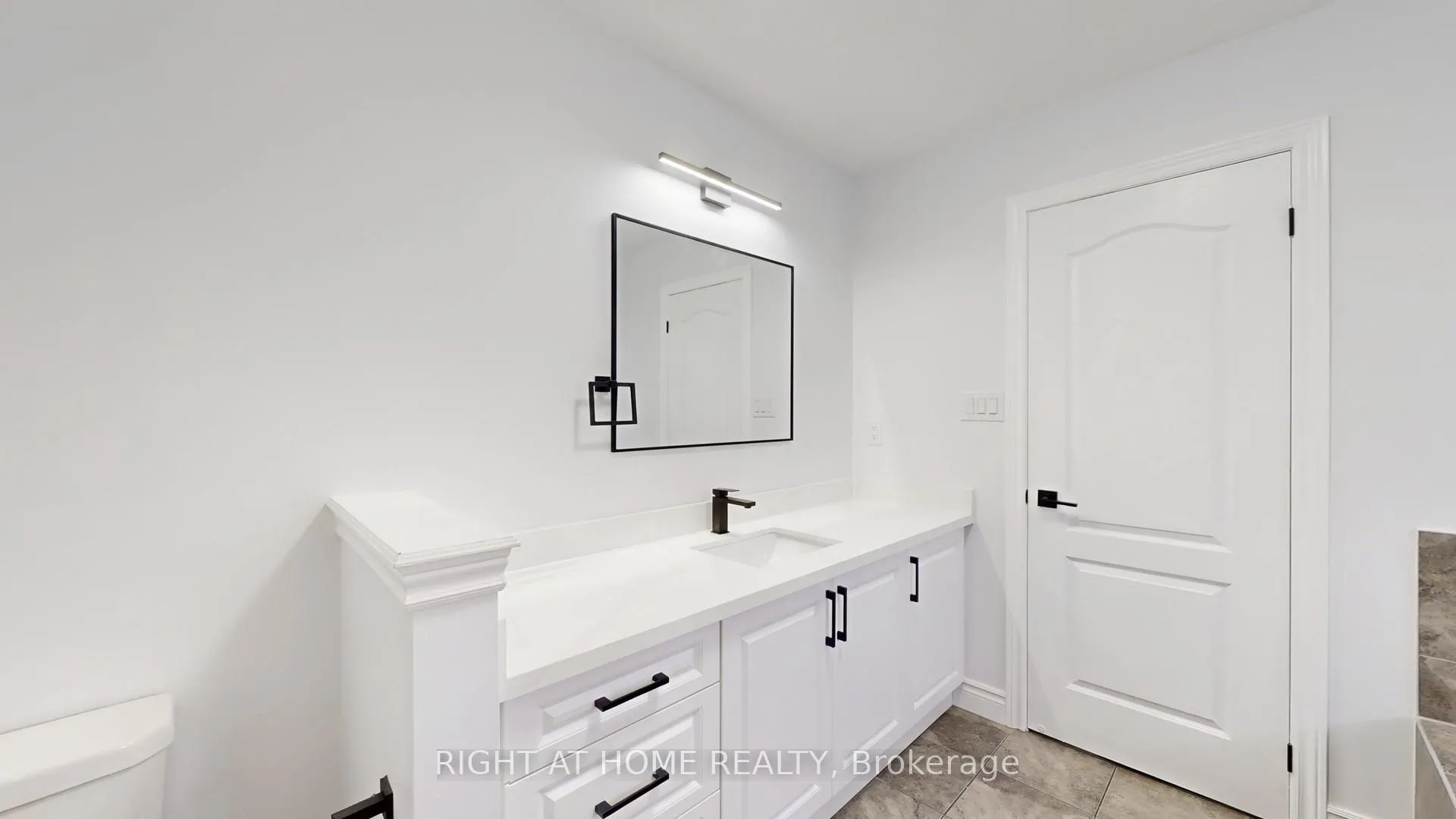 Photo 31 of 45 Denali Crescent, Brampton, Bram East — HOMEH