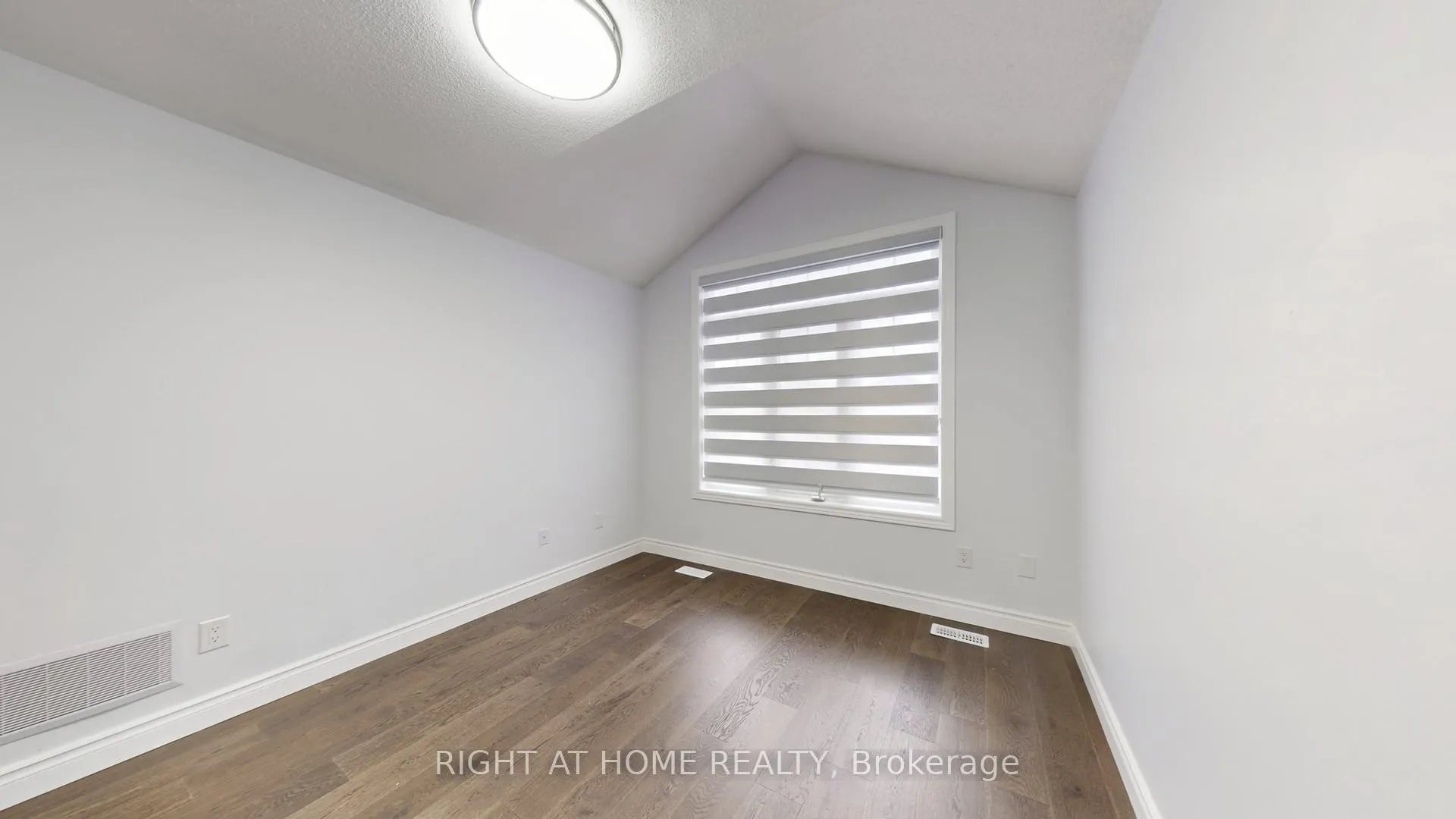 Photo 42 of 45 Denali Crescent, Brampton, Bram East — HOMEH