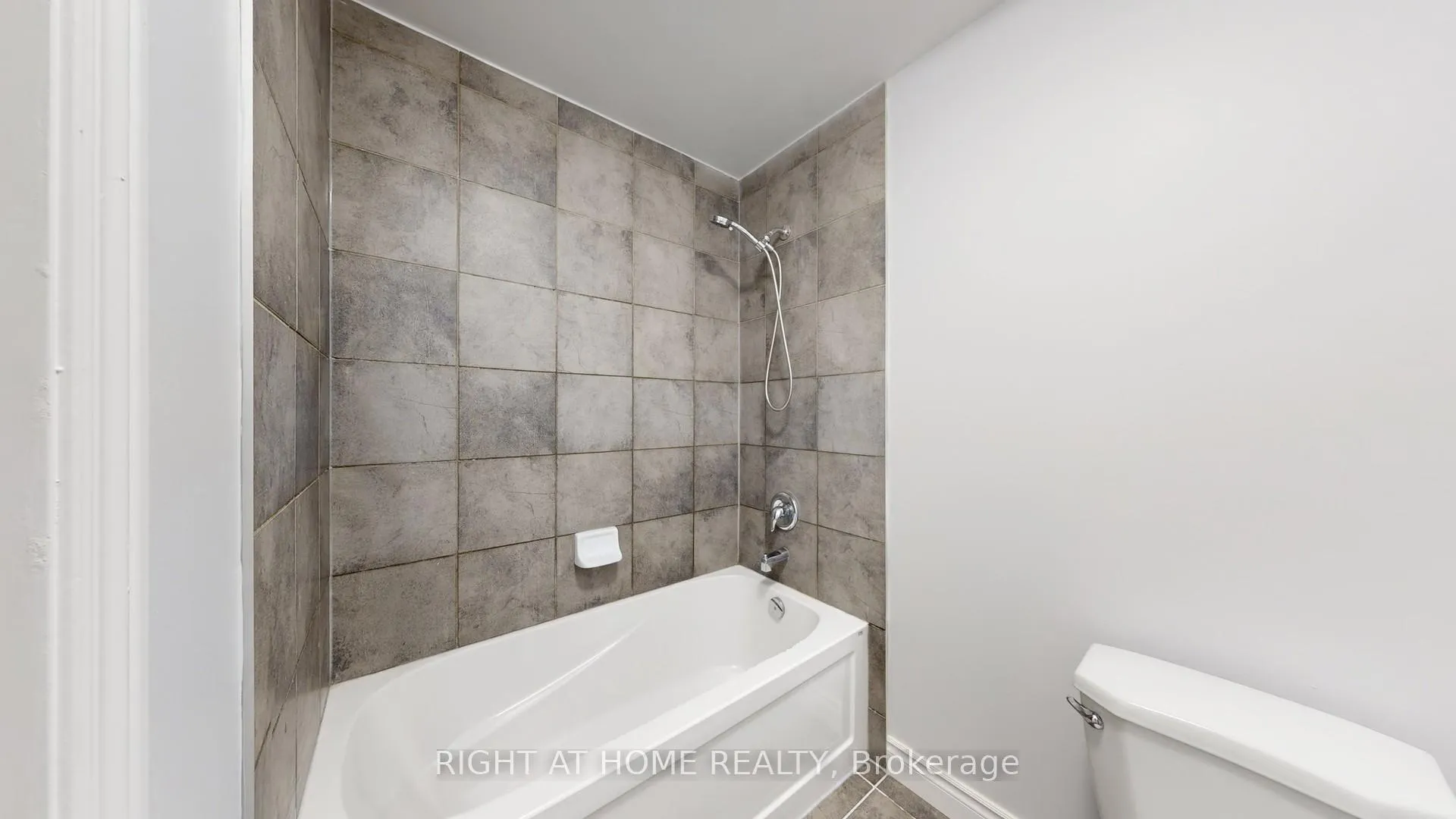 Photo 45 of 45 Denali Crescent, Brampton, Bram East — HOMEH