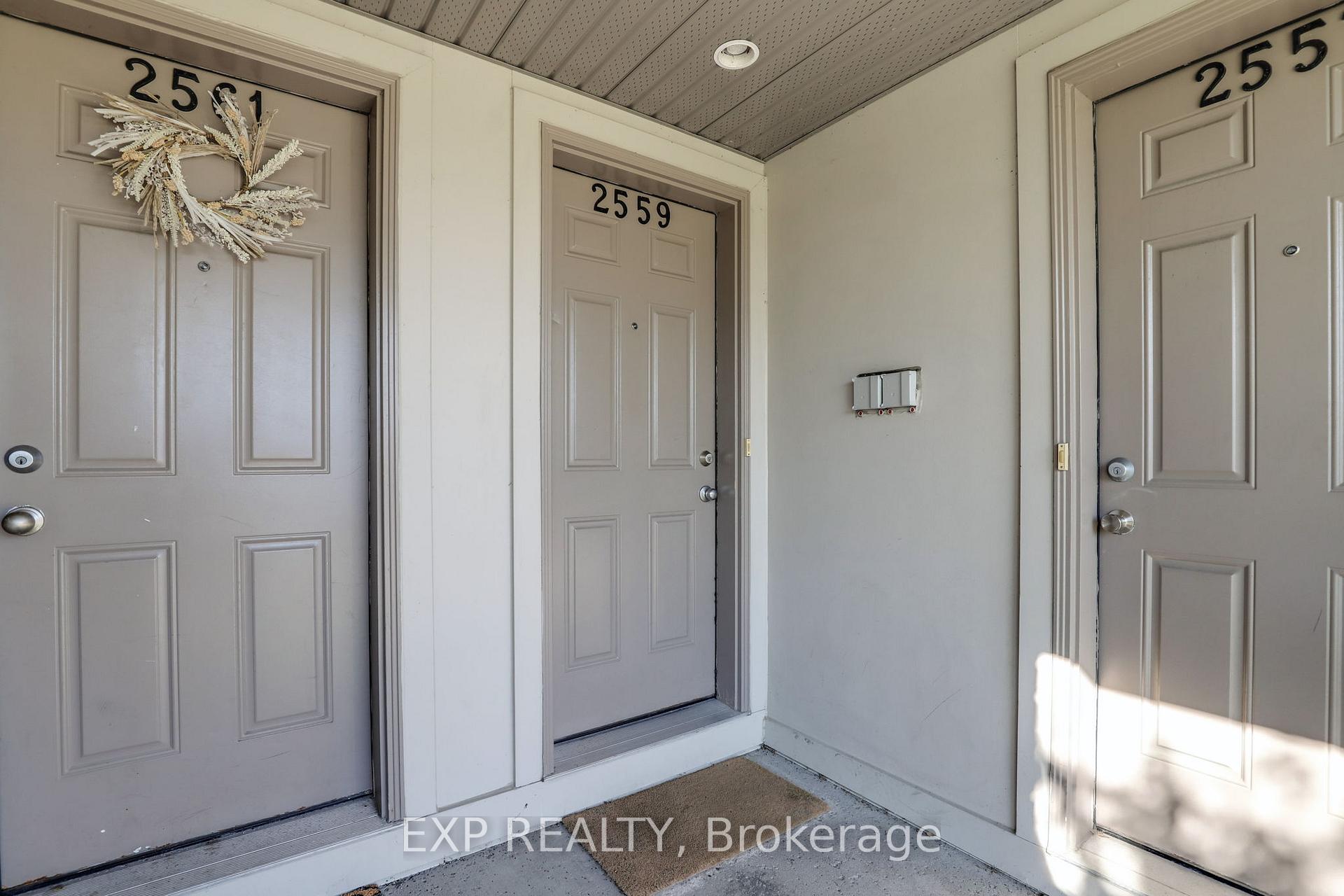 Photo 4 of 2559 Longfields Drive, Ottawa, Barrhaven - Stonebridge — HOMEH