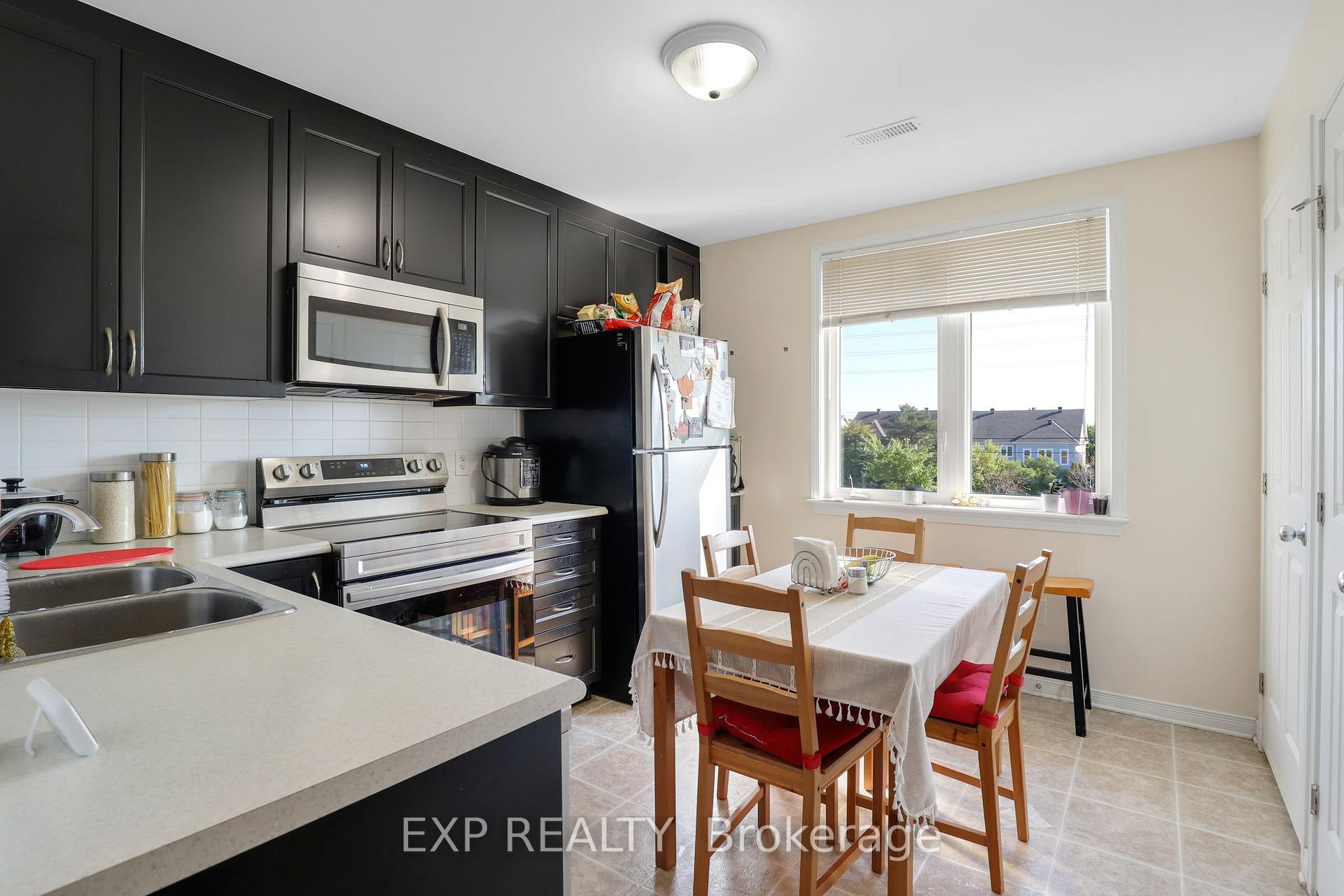 Photo 8 of 2559 Longfields Drive, Ottawa, Barrhaven - Stonebridge — HOMEH