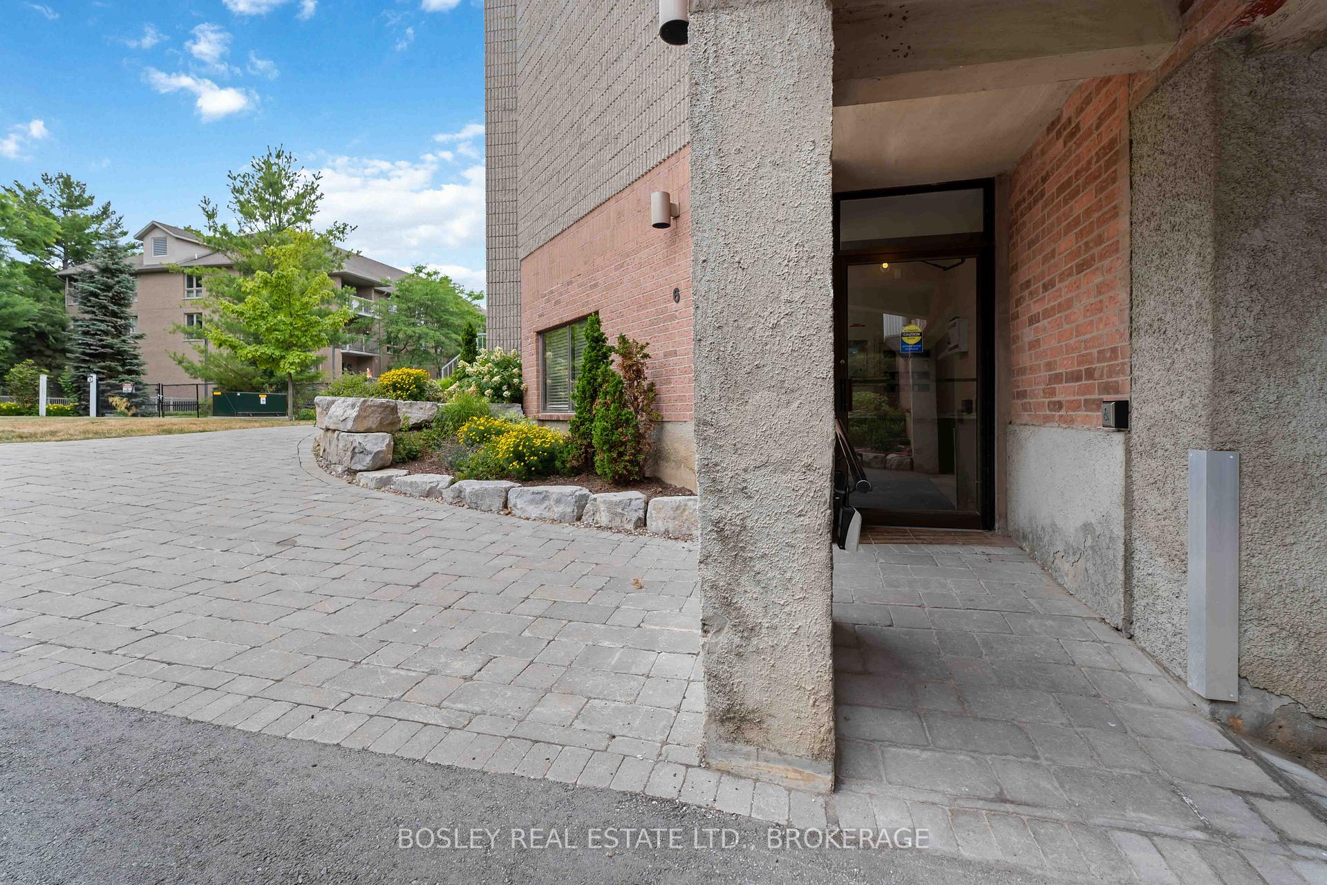 Front of Unit 206, 6 Niagara Street
