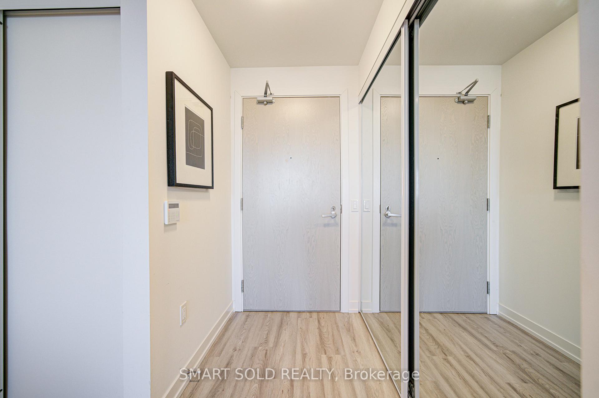 Photo 3 of Unit 5802, 55 Cooper Street, Toronto, Waterfront Communities — HOMEH