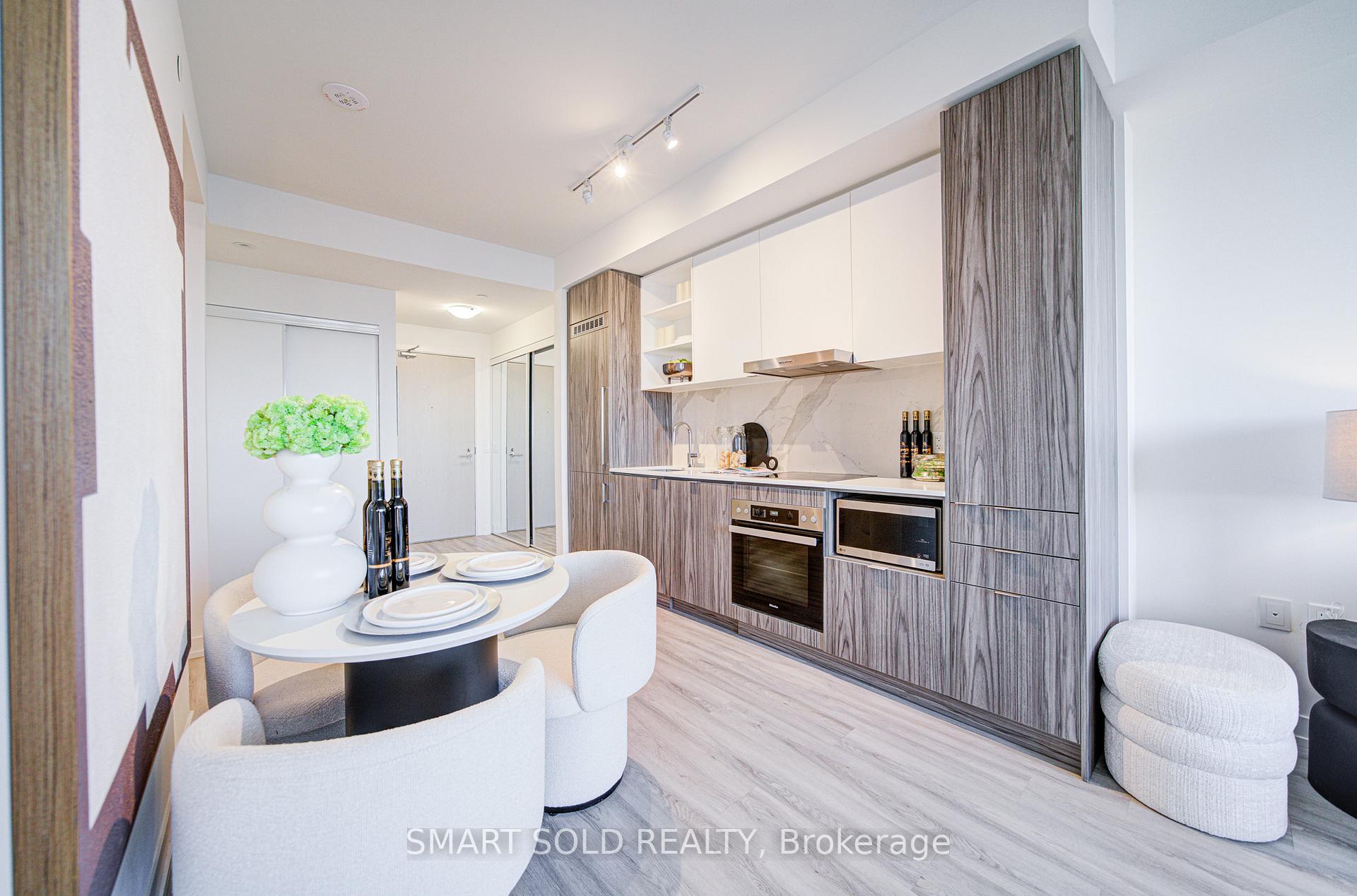 Photo 16 of Unit 5802, 55 Cooper Street, Toronto, Waterfront Communities — HOMEH