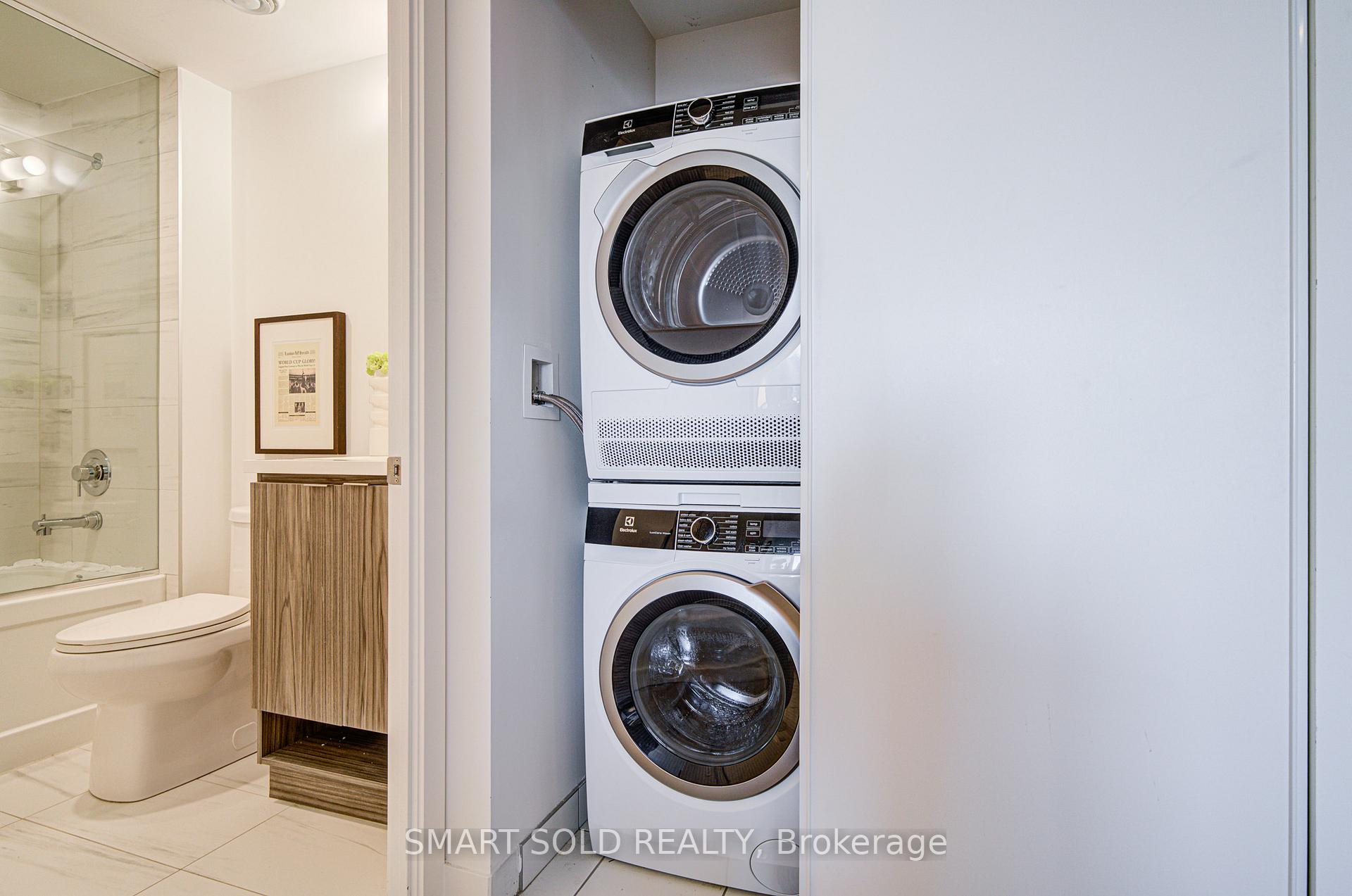Photo 30 of Unit 5802, 55 Cooper Street, Toronto, Waterfront Communities — HOMEH