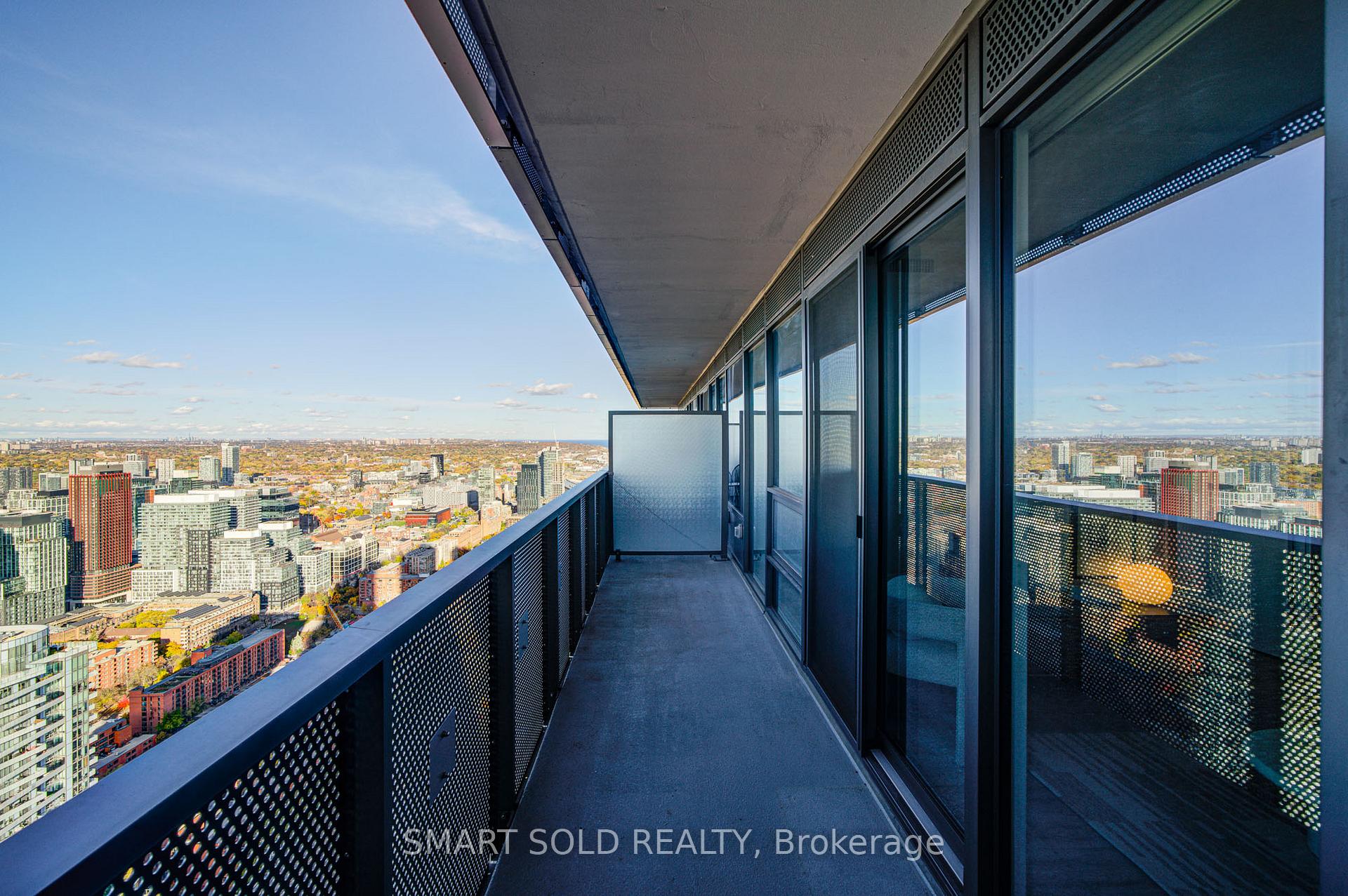 Photo 33 of Unit 5802, 55 Cooper Street, Toronto, Waterfront Communities — HOMEH