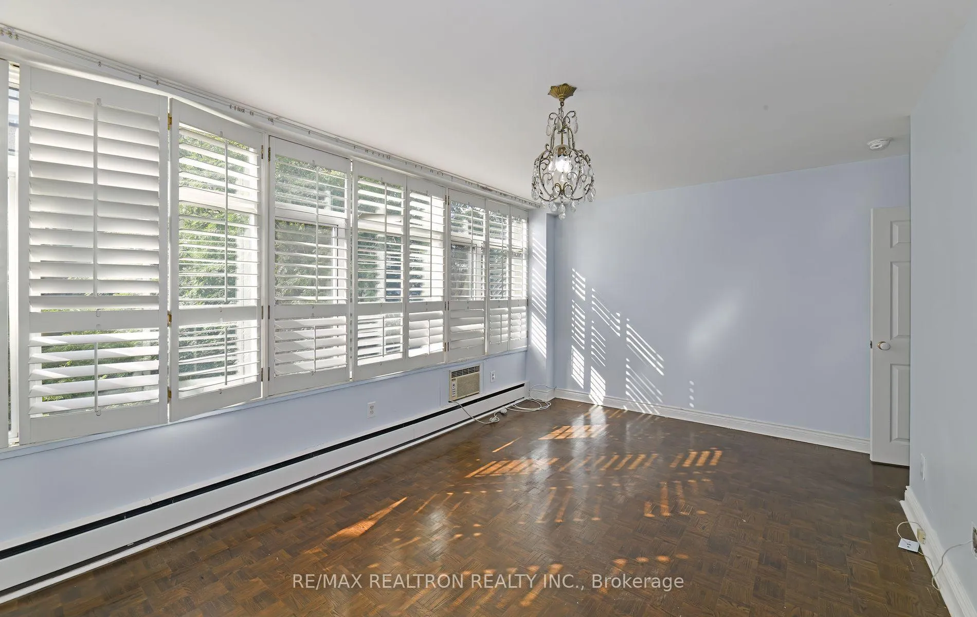 Photo 17 of Unit 501, 581 Avenue Rd, Toronto, Yonge-St. Clair — HOMEH