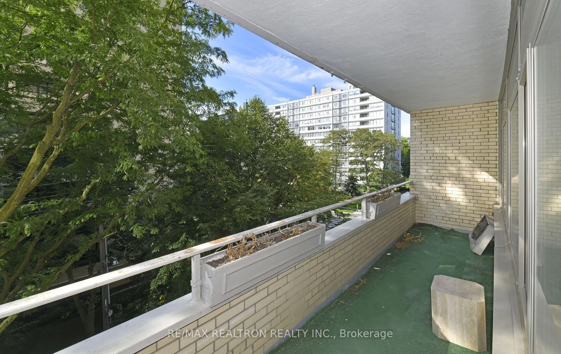 Photo 22 of Unit 501, 581 Avenue Rd, Toronto, Yonge-St. Clair — HOMEH