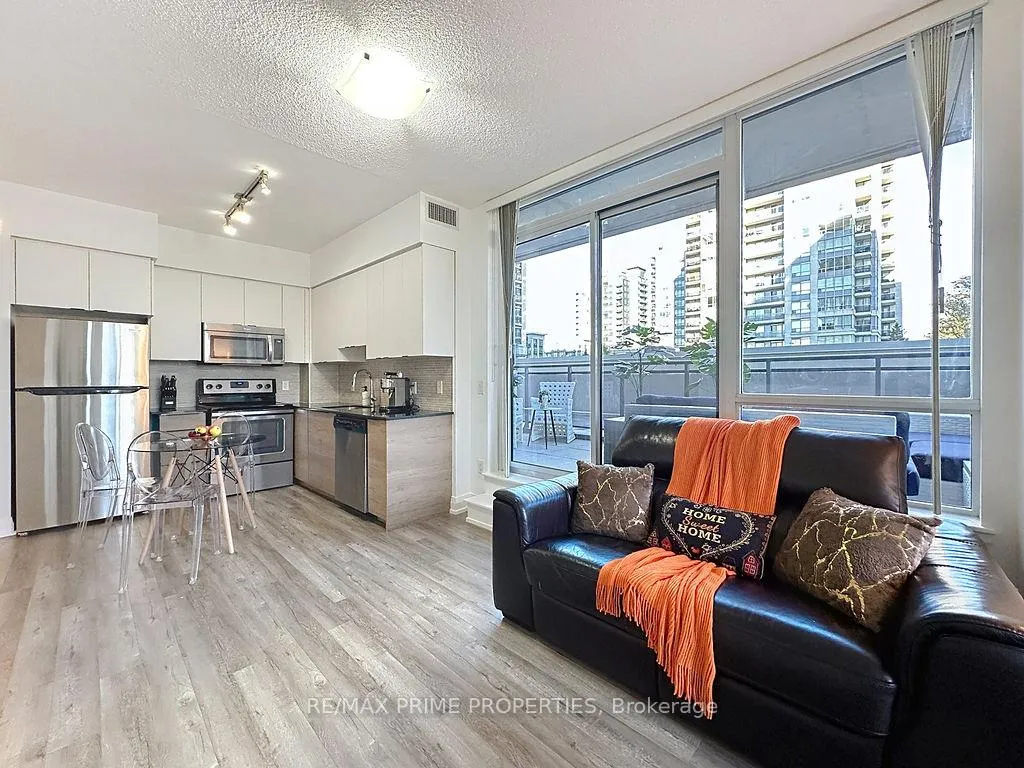 Photo 2 of Unit 205, 85 North Park Road, Vaughan, Beverley Glen — HOMEH