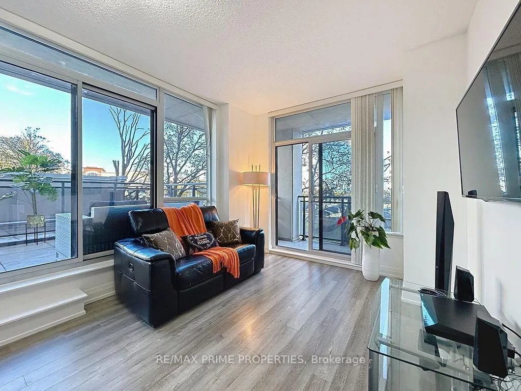 Photo 4 of Unit 205, 85 North Park Road, Vaughan, Beverley Glen — HOMEH
