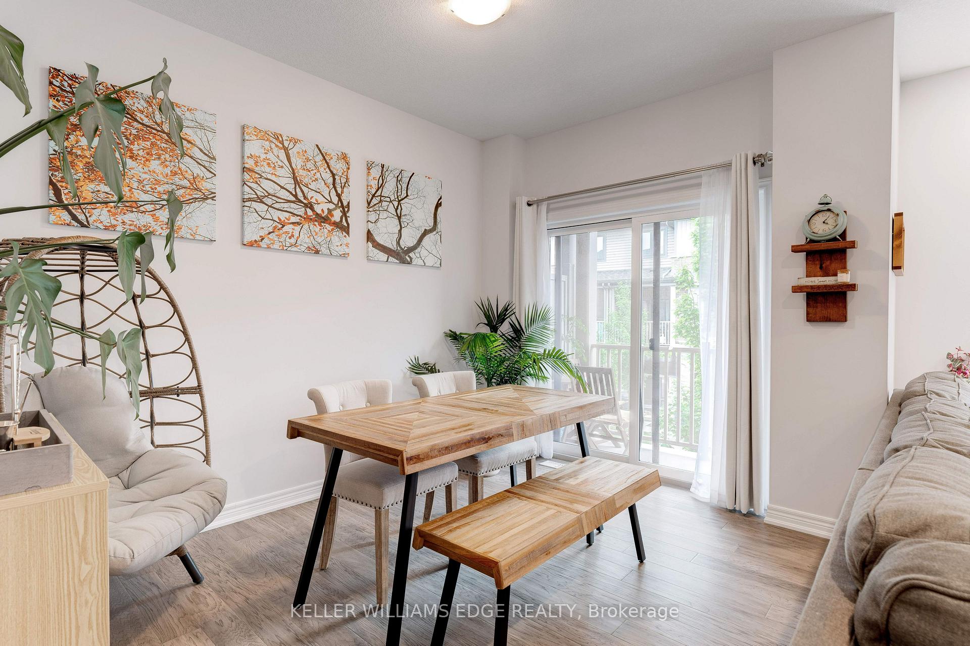 Photo 12 of 17 Ridgeside Lane, Hamilton, Waterdown — HOMEH