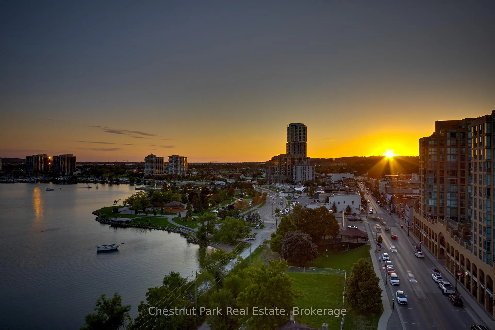 Photo 2 of Unit 823, 185 Dunlop Street E, Barrie, Lakeshore — HOMEH