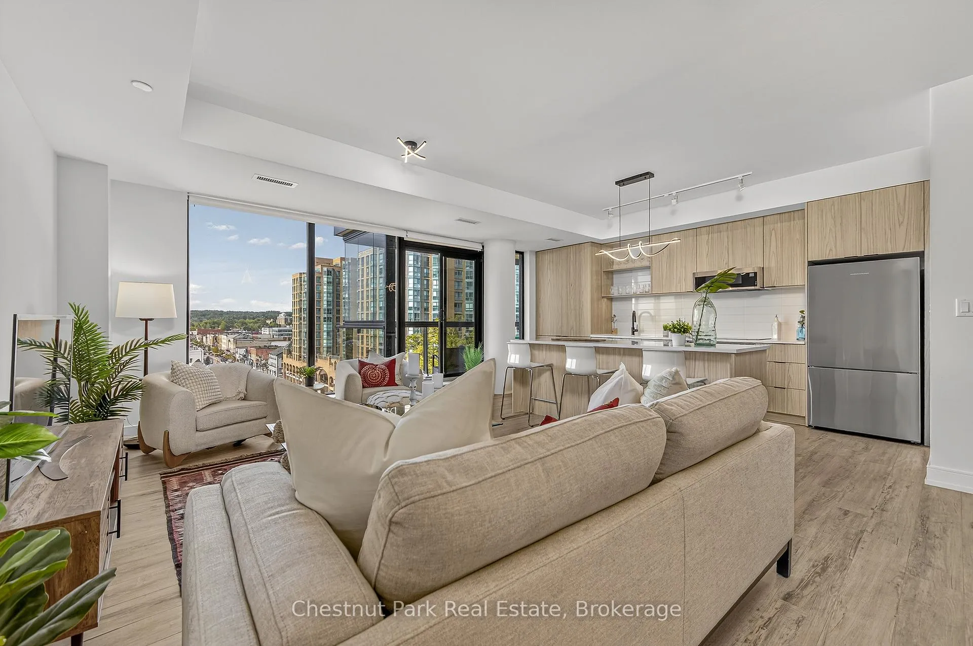 Photo 14 of Unit 823, 185 Dunlop Street E, Barrie, Lakeshore — HOMEH
