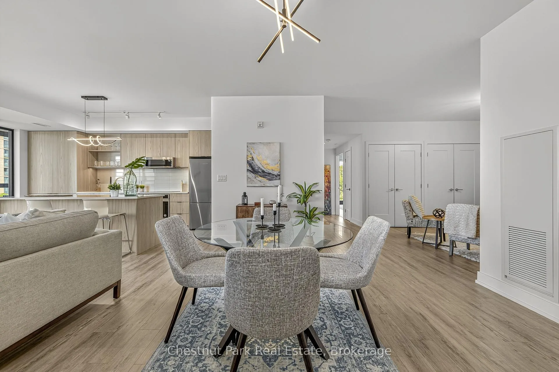 Photo 16 of Unit 823, 185 Dunlop Street E, Barrie, Lakeshore — HOMEH