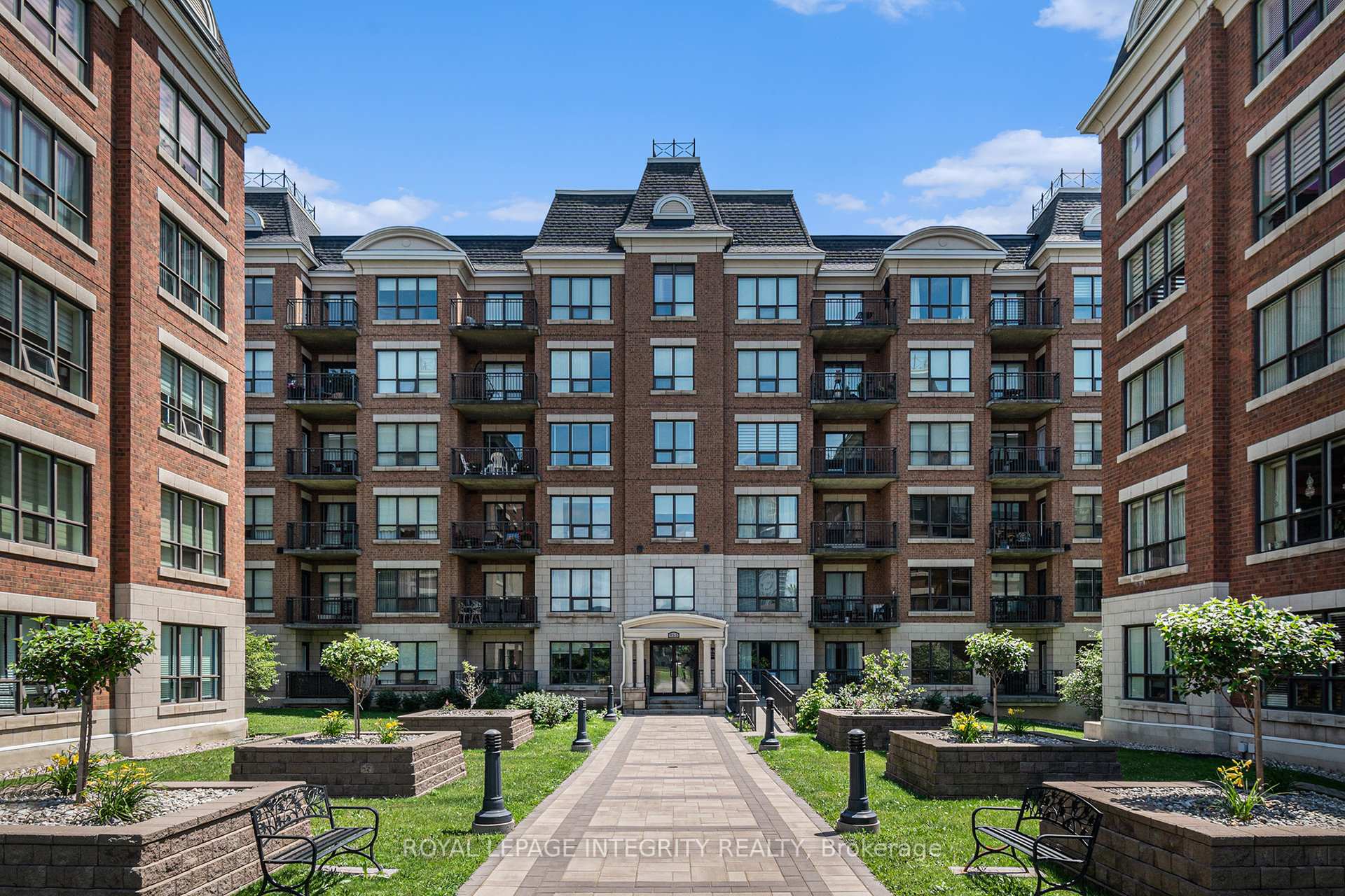 Photo 2 of Unit 211, 955 Beauparc Private, Ottawa, Cyrville — HOMEH