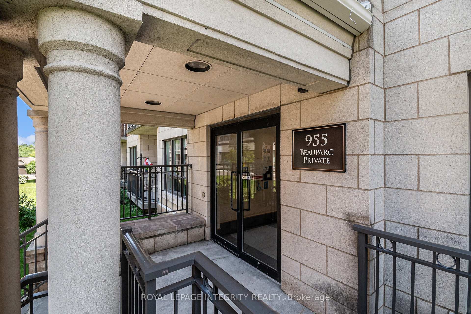 Photo 5 of Unit 211, 955 Beauparc Private, Ottawa, Cyrville — HOMEH