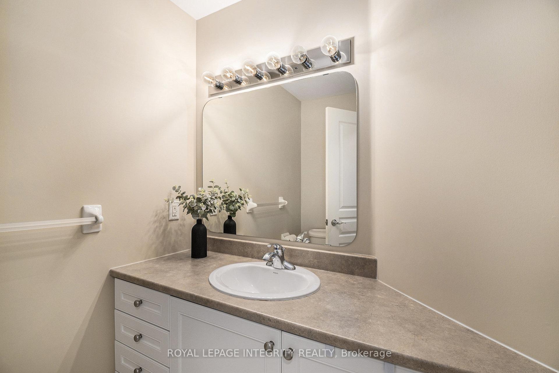 Photo 9 of Unit 211, 955 Beauparc Private, Ottawa, Cyrville — HOMEH