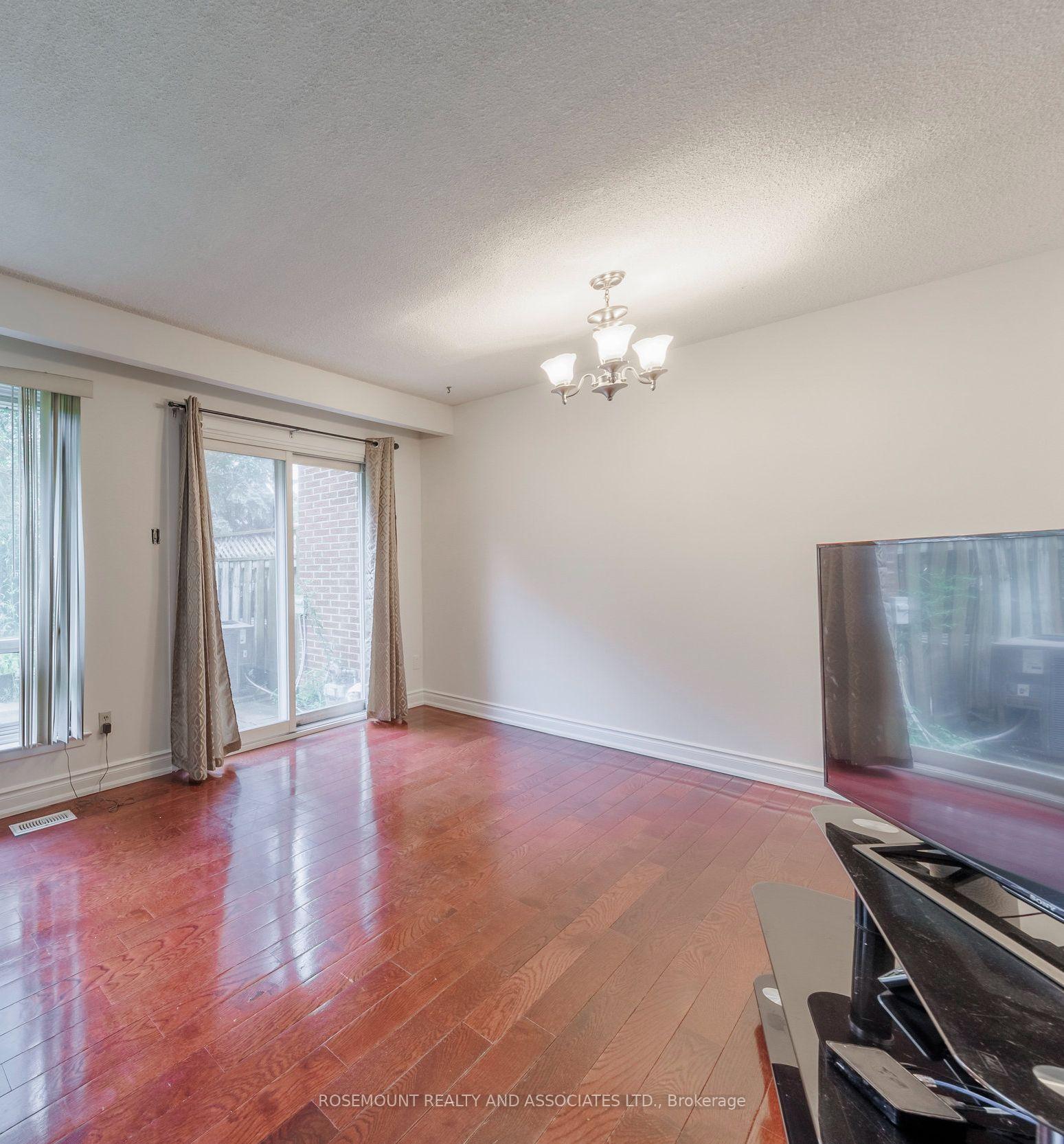 Photo 10 of Unit 21, 227 Jeffery Street, Whitby, Lynde Creek — HOMEH