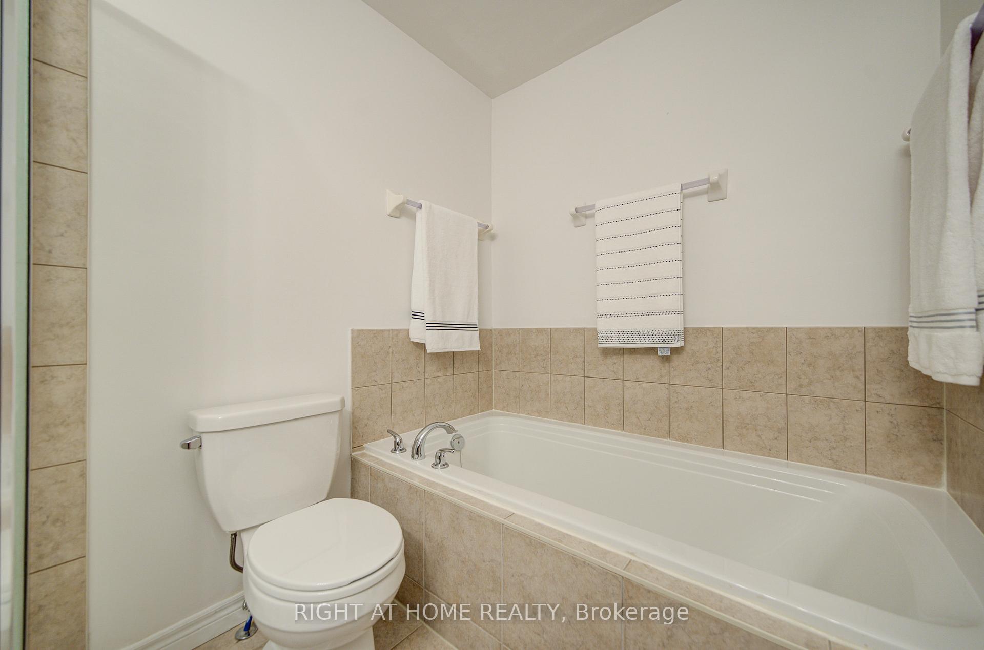 Photo 10 of Unit 1, 6 Atessa Drive, Hamilton, Ryckmans — HOMEH