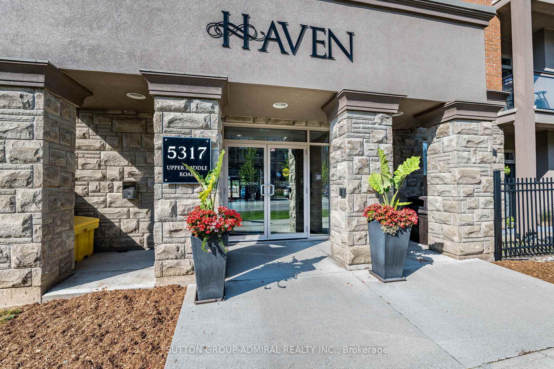 Front of Unit 104, 5317 Upper Middle Road