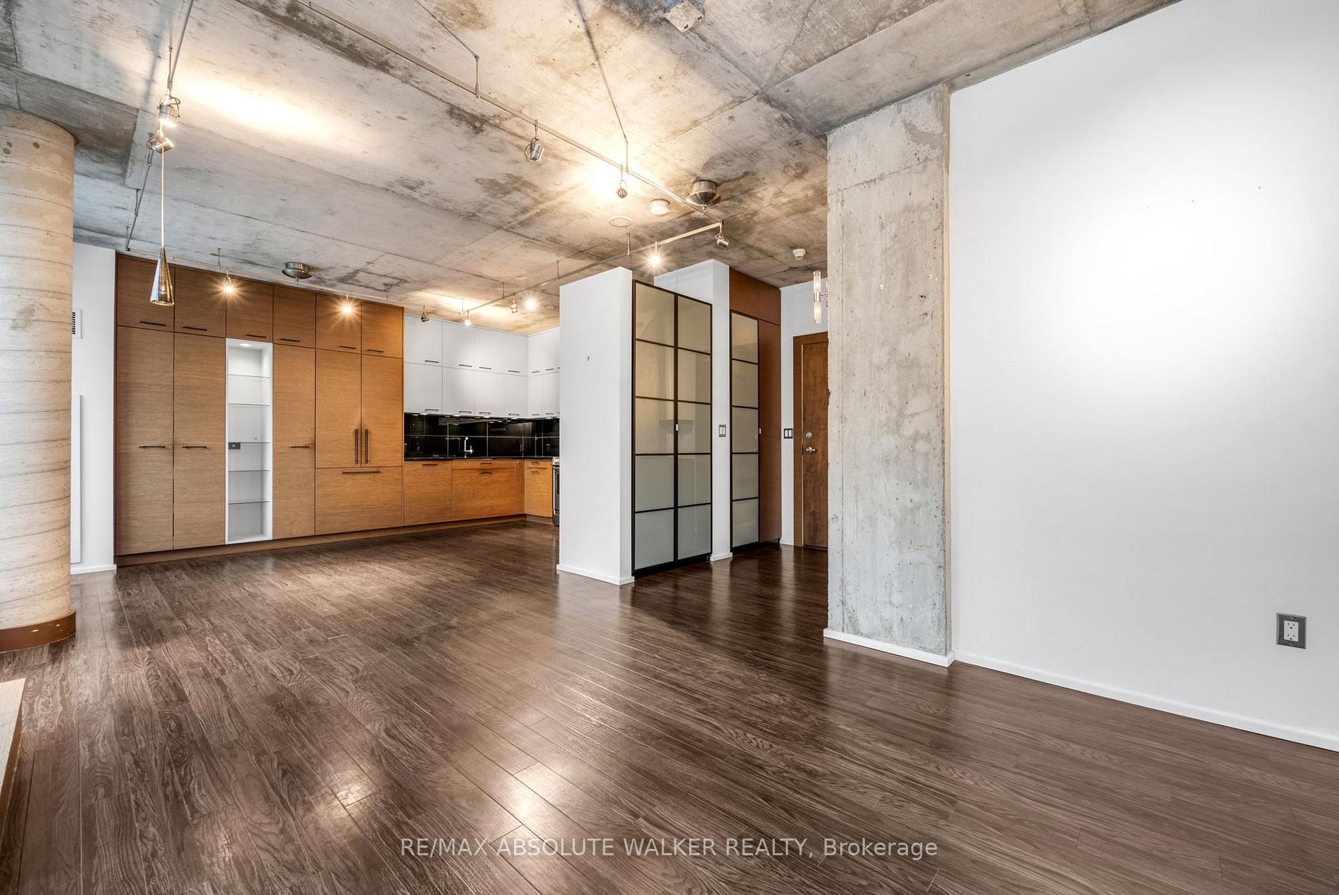 Photo 5 of Unit PH910, 383 Cumberland Street, Ottawa, Lower Town/Byward Market — HOMEH