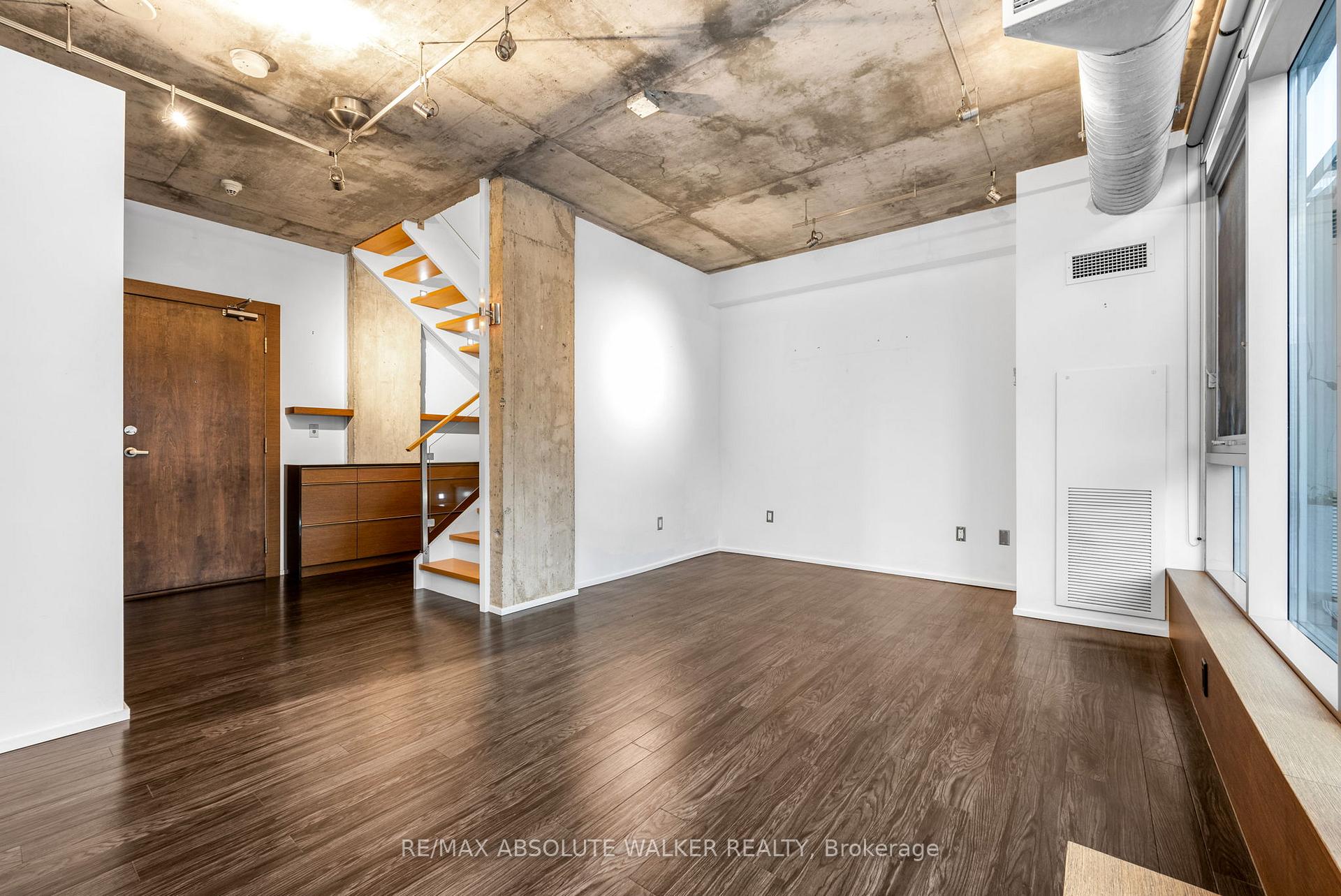 Photo 6 of Unit PH910, 383 Cumberland Street, Ottawa, Lower Town/Byward Market — HOMEH