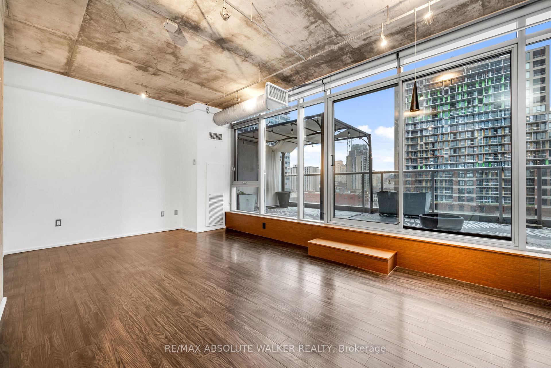 Photo 8 of Unit PH910, 383 Cumberland Street, Ottawa, Lower Town/Byward Market — HOMEH