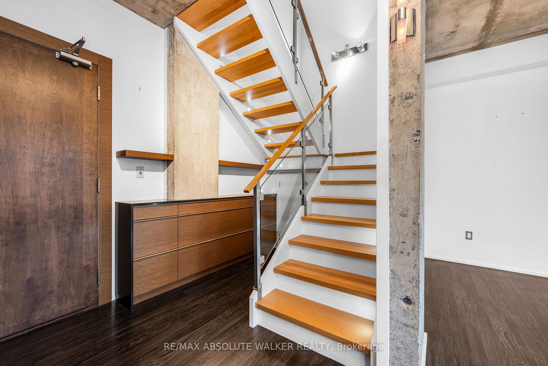 Photo 16 of Unit PH910, 383 Cumberland Street, Ottawa, Lower Town/Byward Market — HOMEH