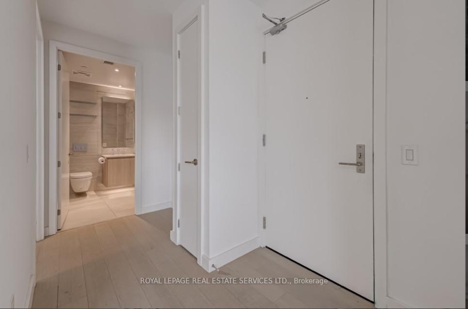 Photo 5 of Unit 203, 81 Wellesley Street E, Toronto, Church-Yonge Corridor — HOMEH