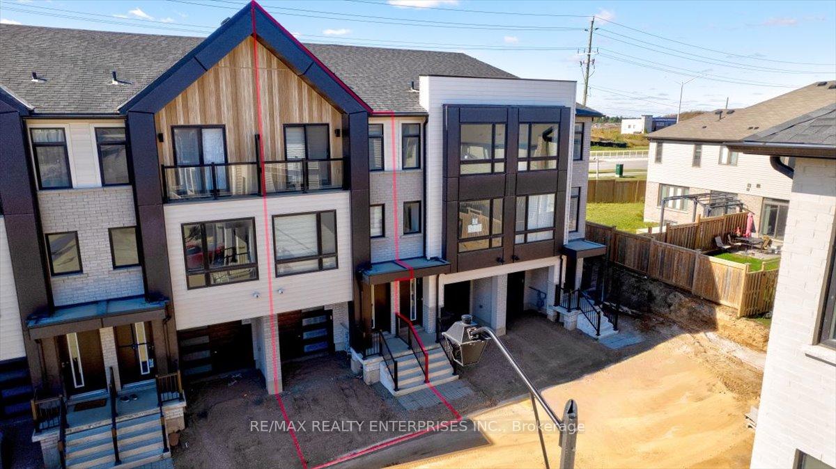Photo 2 of Unit 3, 55 Tom Brown Drive, Brant, Paris — HOMEH