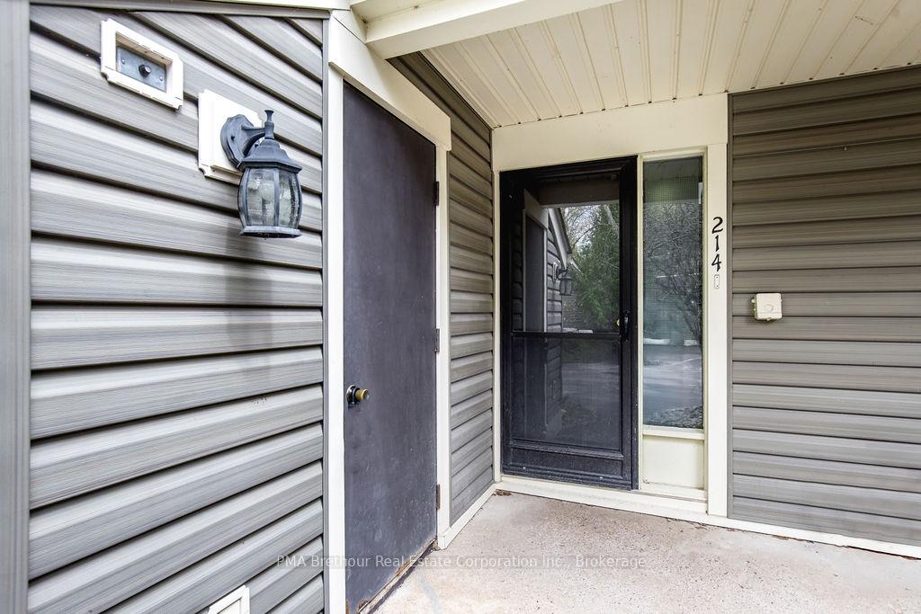 Photo 2 of Unit 31, 214 Escarpment Crescent, Collingwood — HOMEH