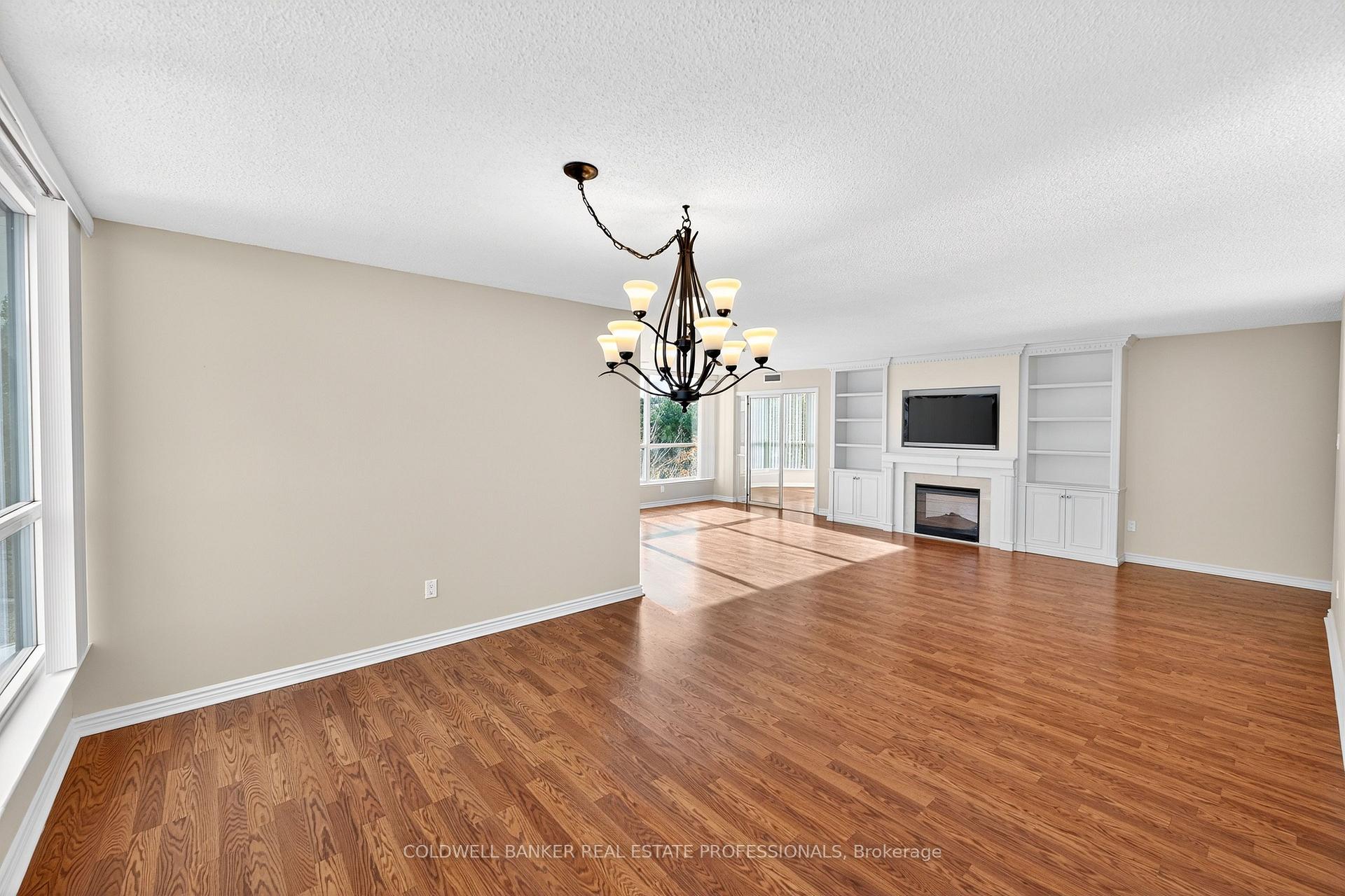 Photo 7 of Unit 503, 1 Clark Avenue W, Vaughan, Crestwood-Springfarm-Yorkhill — HOMEH