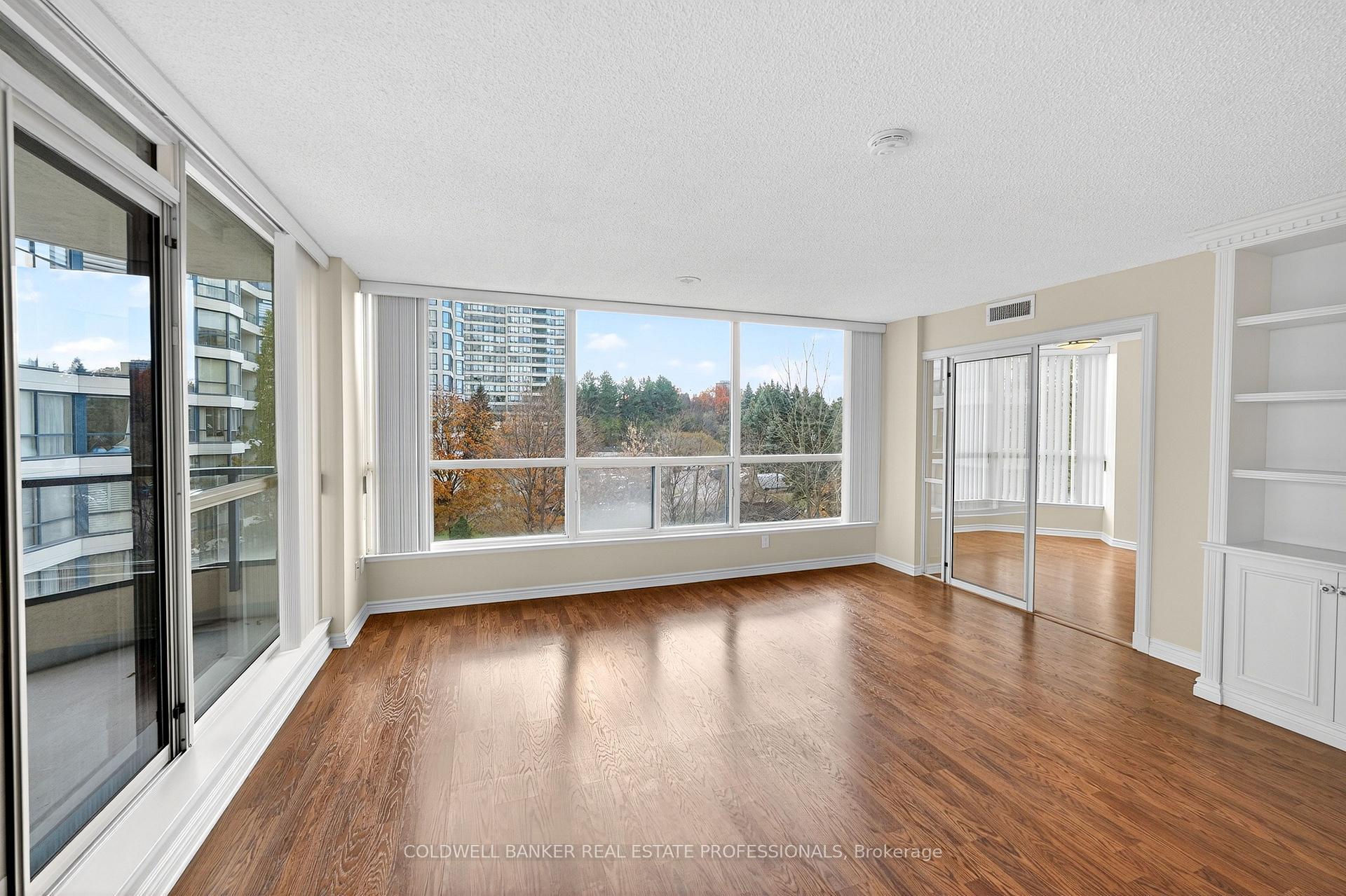 Photo 13 of Unit 503, 1 Clark Avenue W, Vaughan, Crestwood-Springfarm-Yorkhill — HOMEH