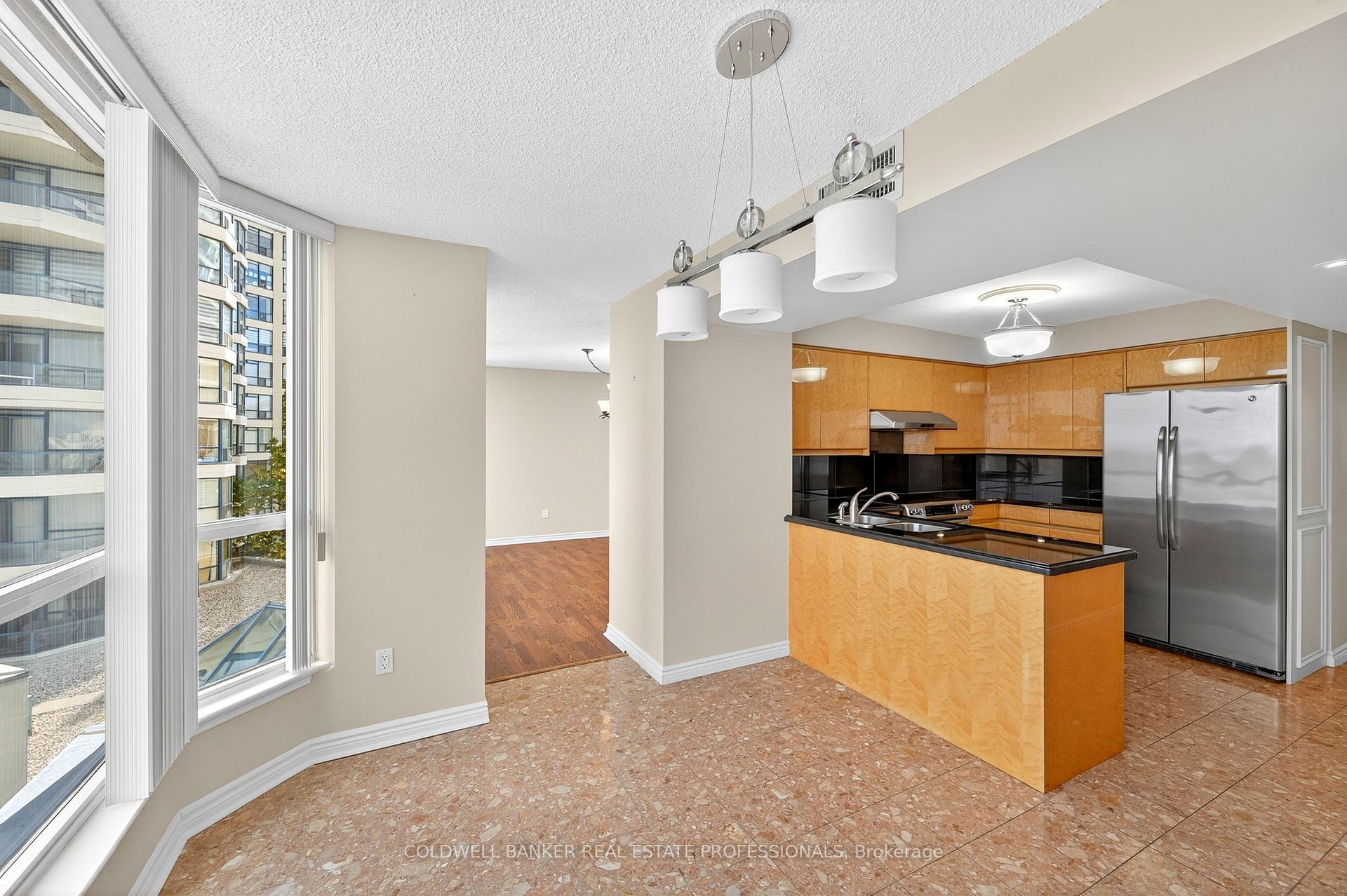 Photo 14 of Unit 503, 1 Clark Avenue W, Vaughan, Crestwood-Springfarm-Yorkhill — HOMEH