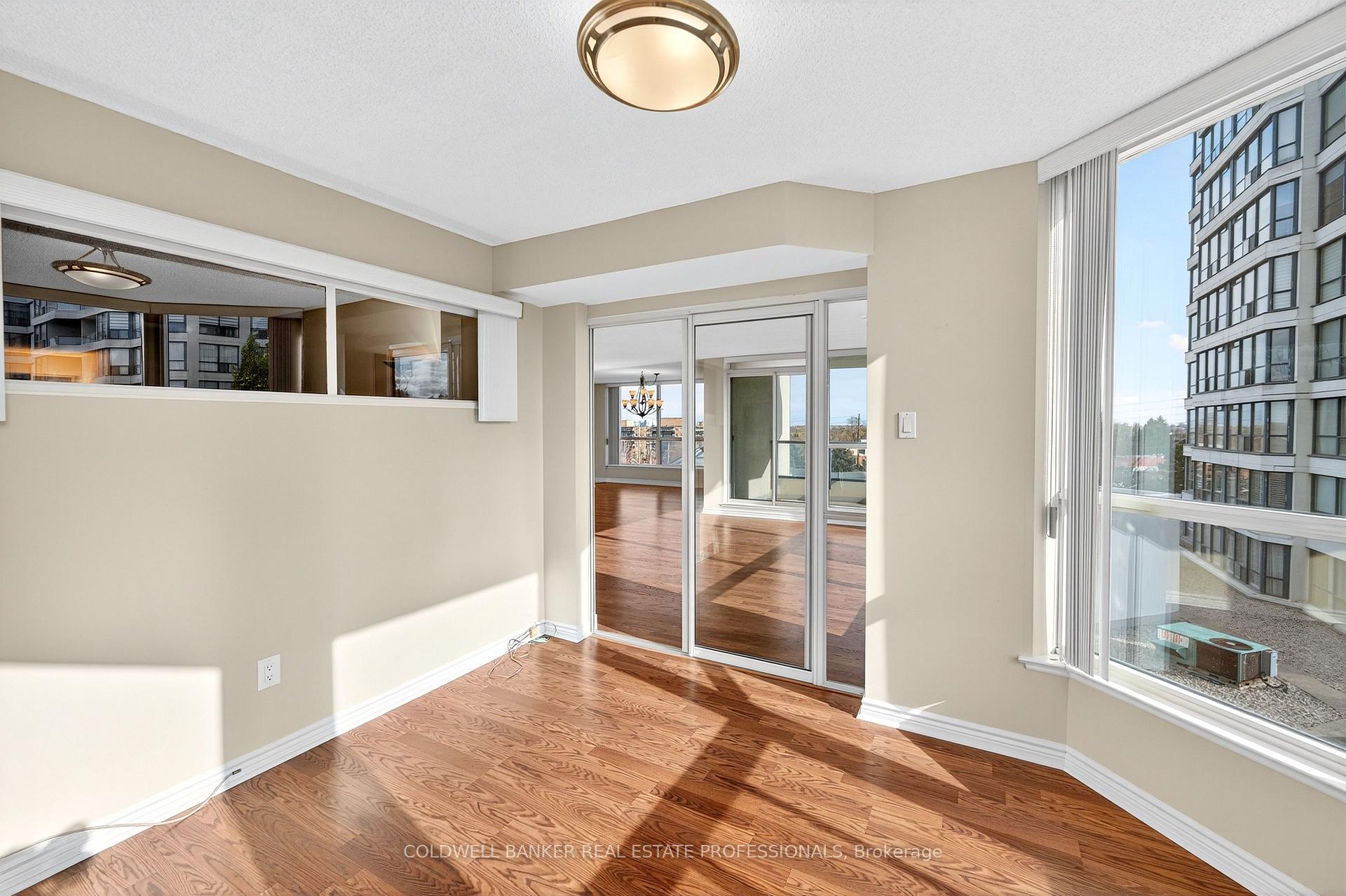 Photo 21 of Unit 503, 1 Clark Avenue W, Vaughan, Crestwood-Springfarm-Yorkhill — HOMEH