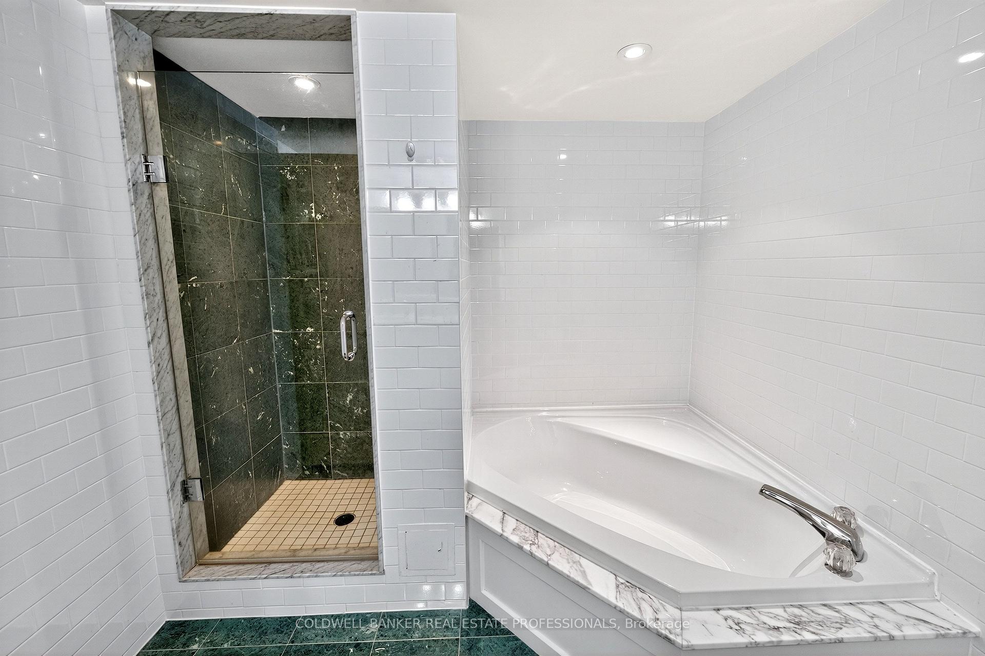 Photo 26 of Unit 503, 1 Clark Avenue W, Vaughan, Crestwood-Springfarm-Yorkhill — HOMEH