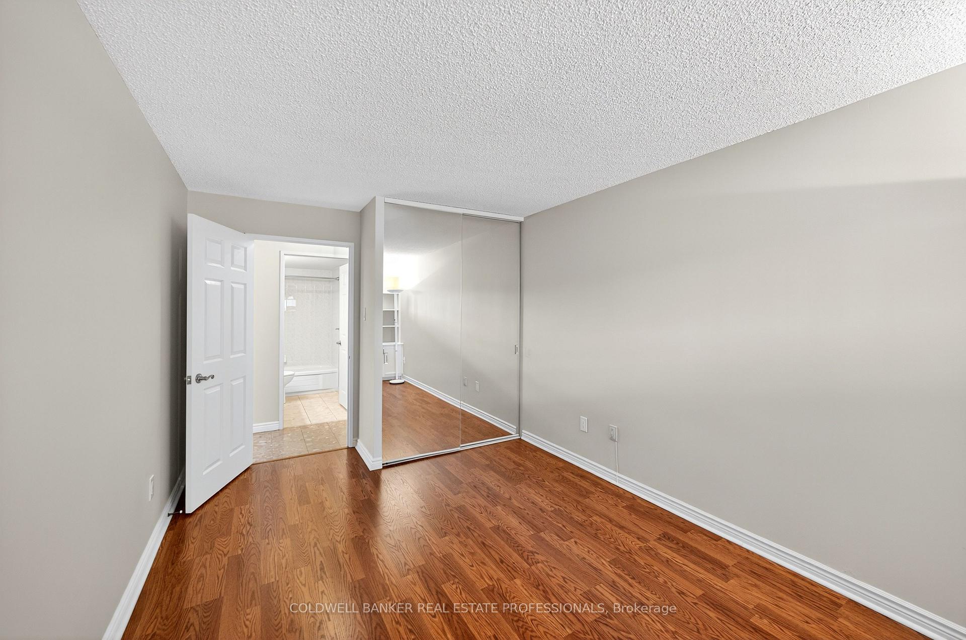 Photo 30 of Unit 503, 1 Clark Avenue W, Vaughan, Crestwood-Springfarm-Yorkhill — HOMEH