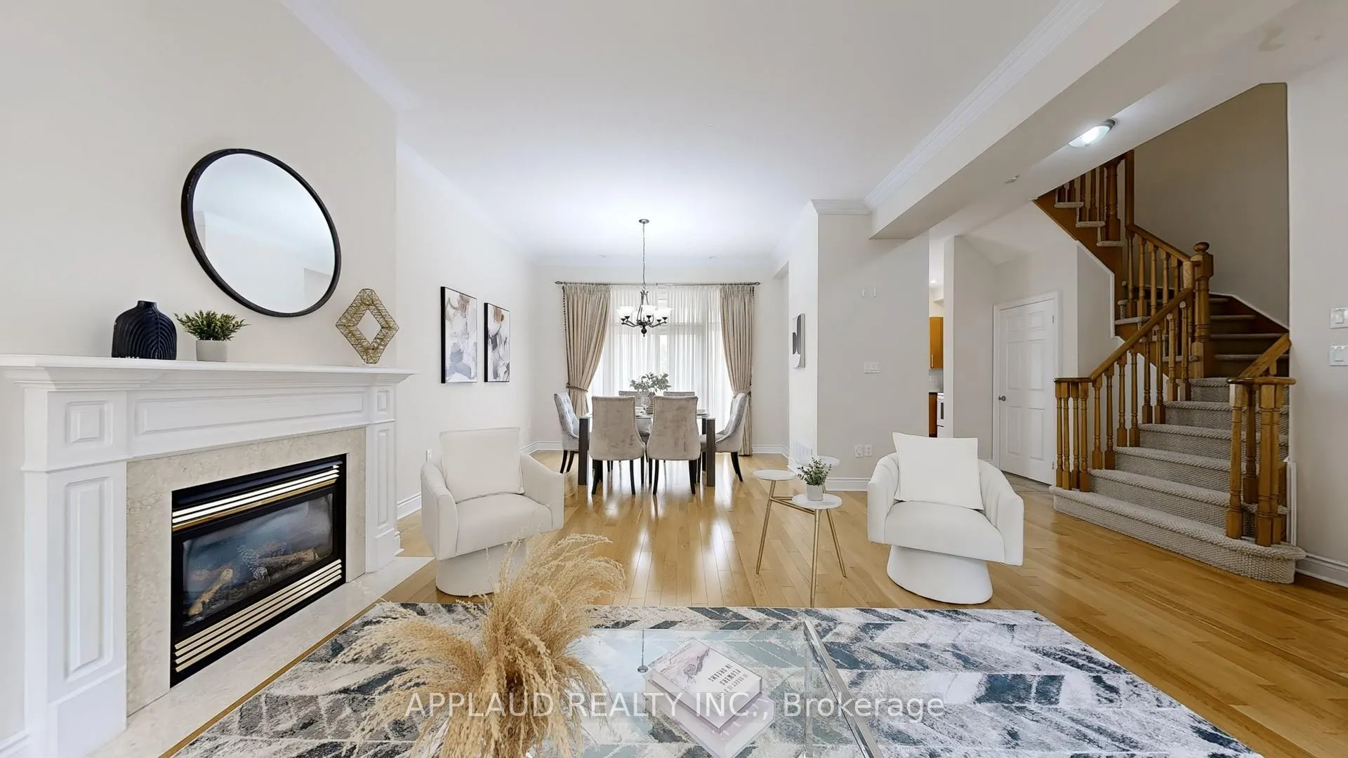 Photo 8 of 75 Legends Way, Markham, Unionville — HOMEH