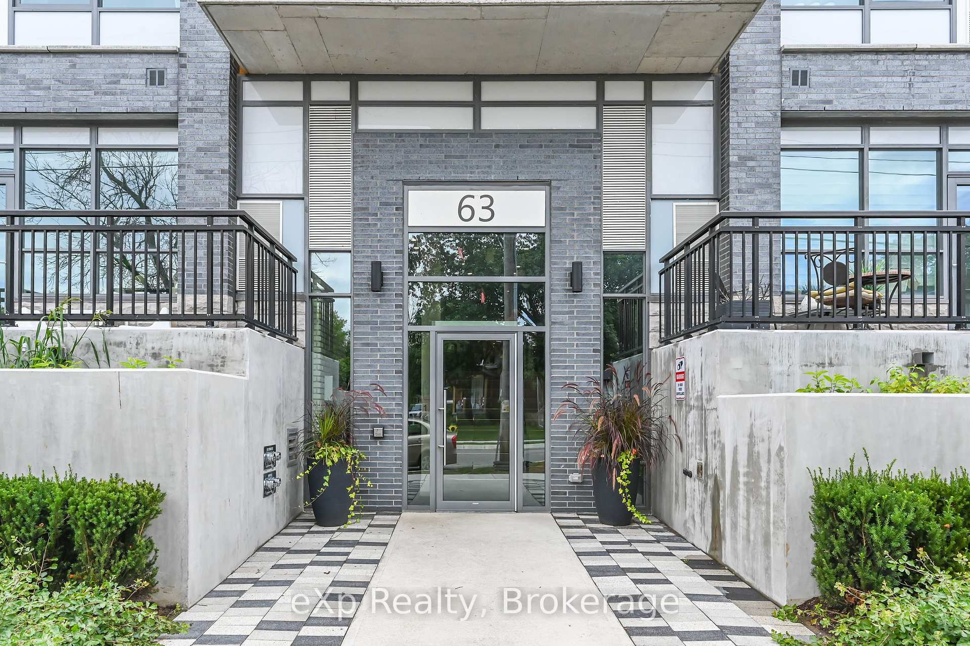 Photo 4 of Unit 612, 63 Arthur Street S, Guelph, Downtown — HOMEH
