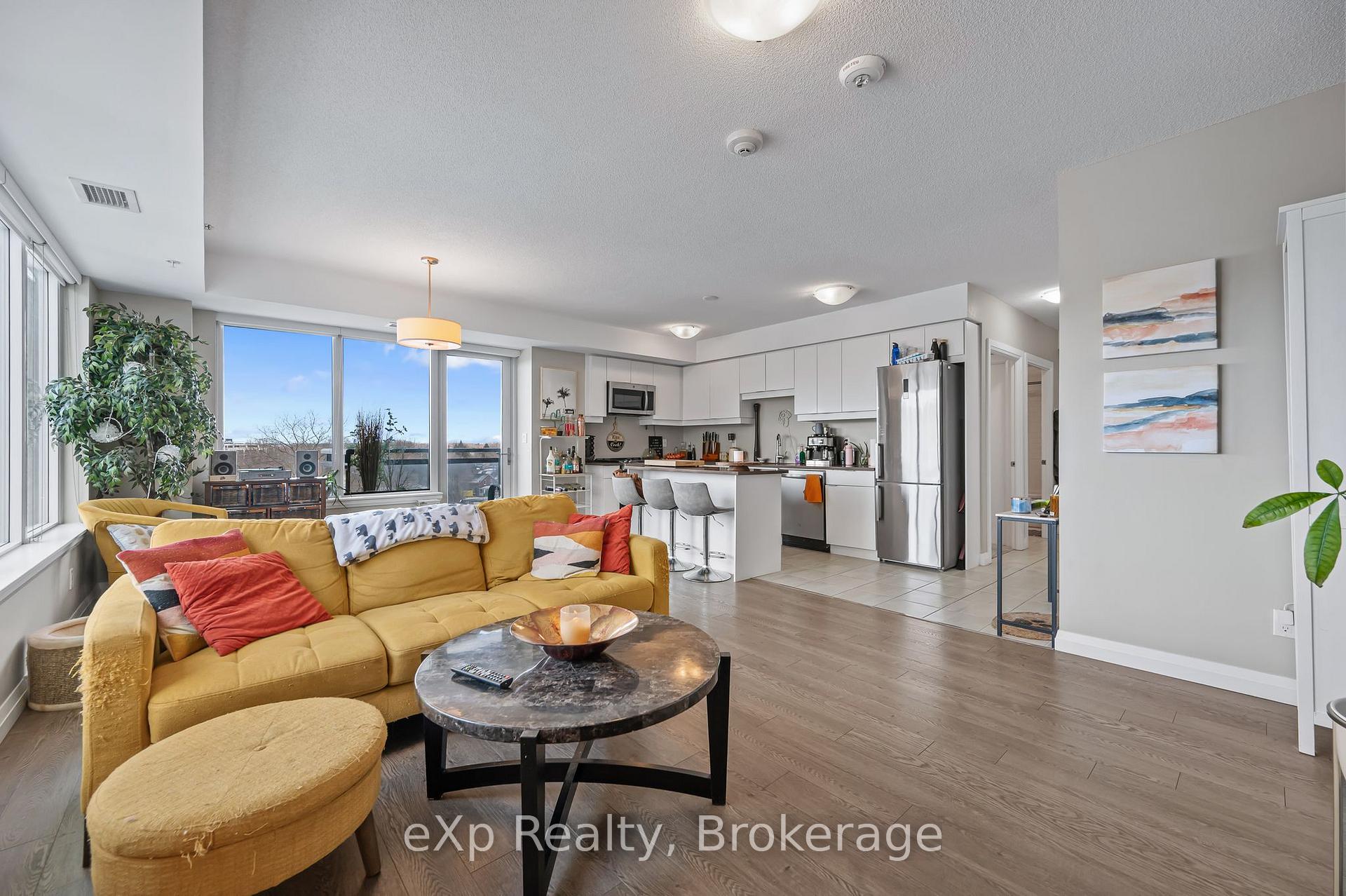 Photo 10 of Unit 612, 63 Arthur Street S, Guelph, Downtown — HOMEH