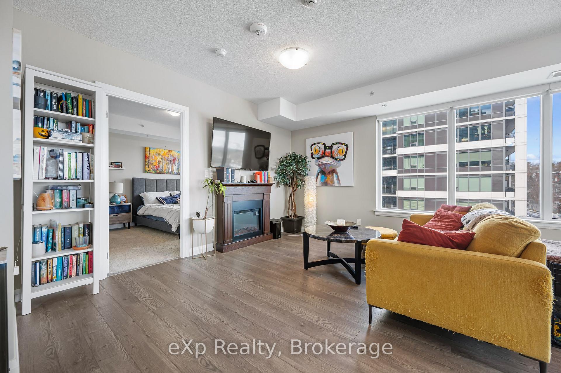 Photo 11 of Unit 612, 63 Arthur Street S, Guelph, Downtown — HOMEH