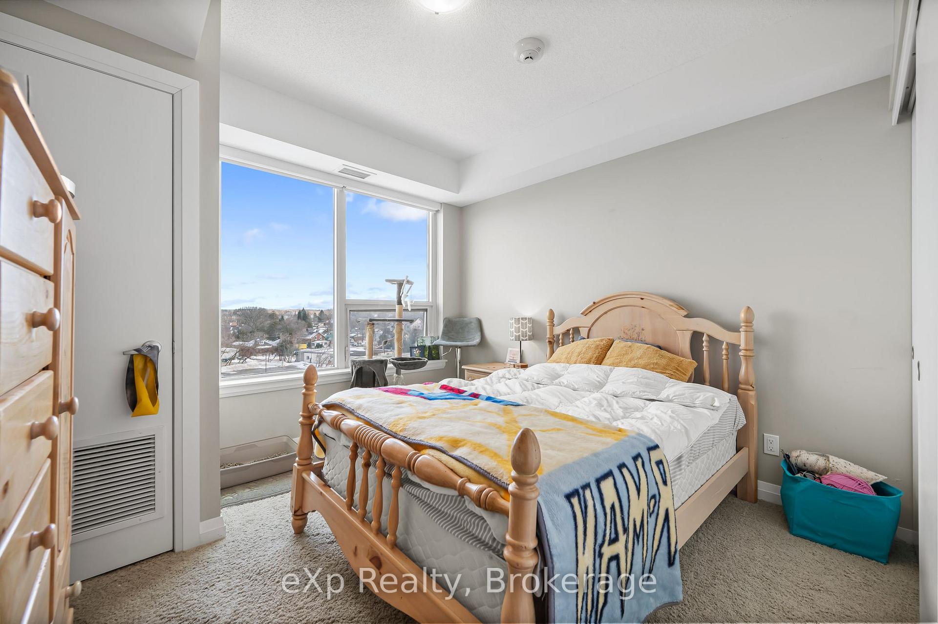 Photo 14 of Unit 612, 63 Arthur Street S, Guelph, Downtown — HOMEH