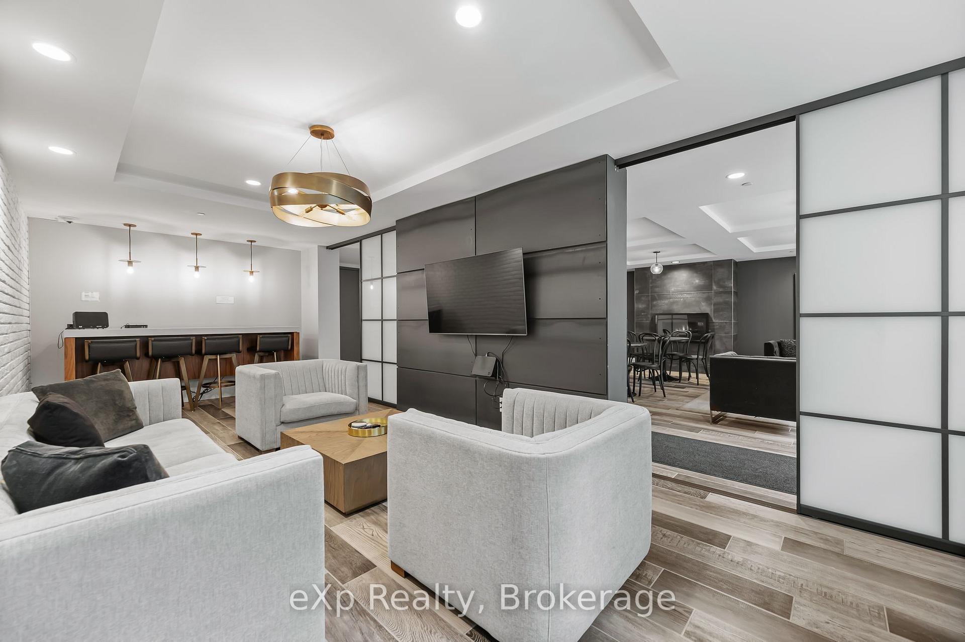 Photo 23 of Unit 612, 63 Arthur Street S, Guelph, Downtown — HOMEH