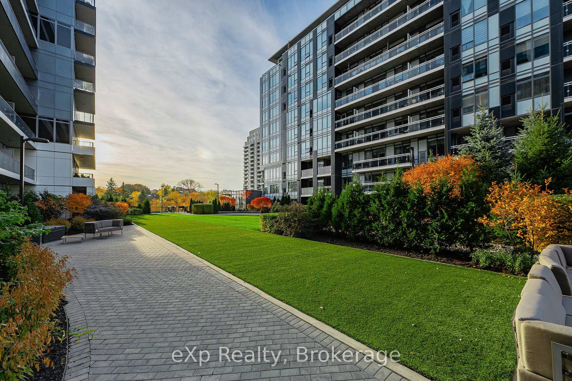Photo 31 of Unit 612, 63 Arthur Street S, Guelph, Downtown — HOMEH