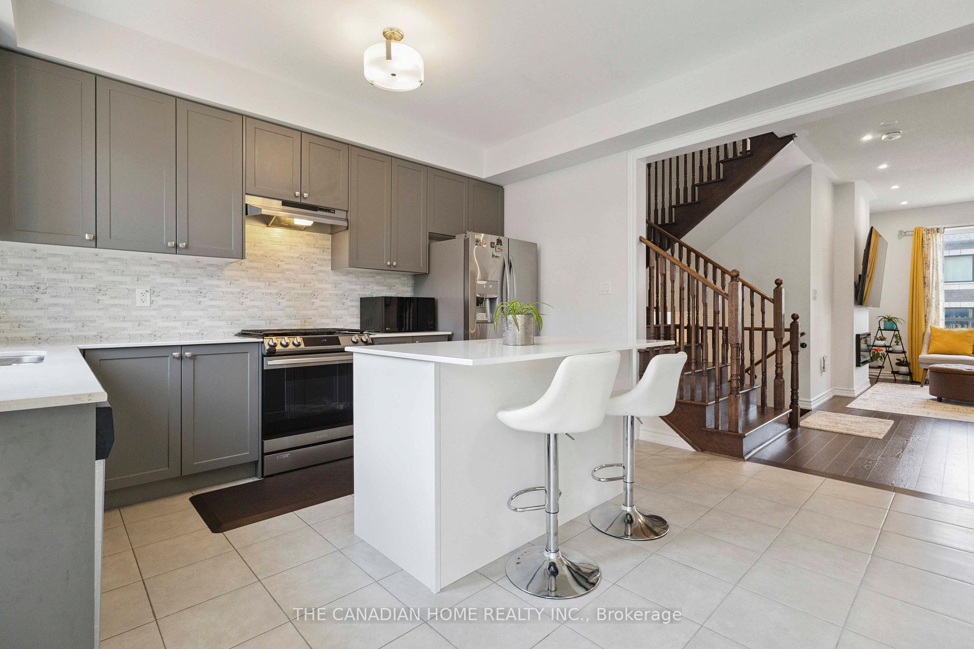 Photo 16 of 5 Douet Lane, Ajax, South East — HOMEH