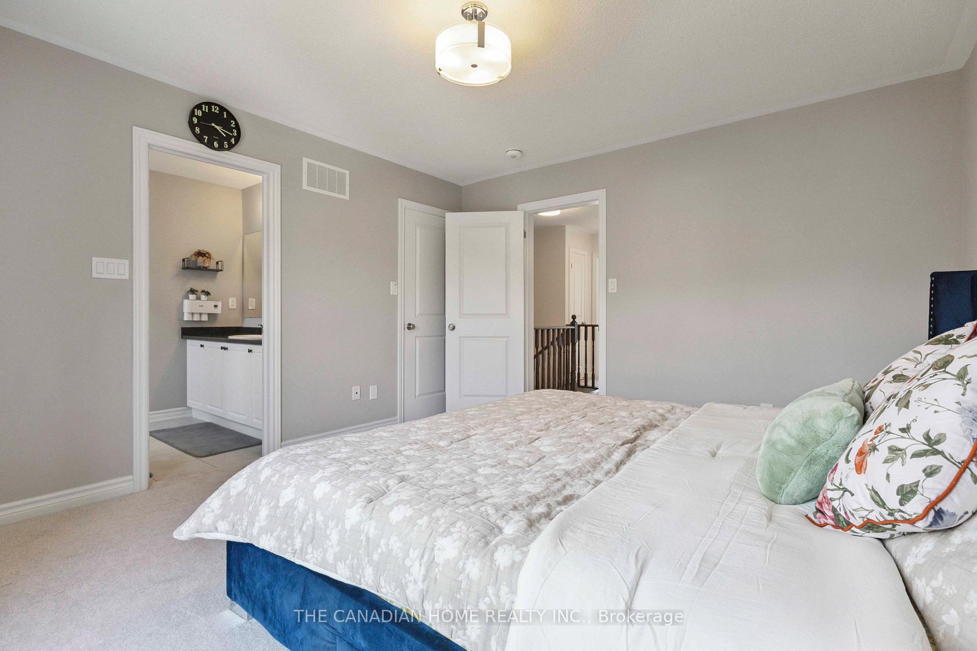 Photo 20 of 5 Douet Lane, Ajax, South East — HOMEH